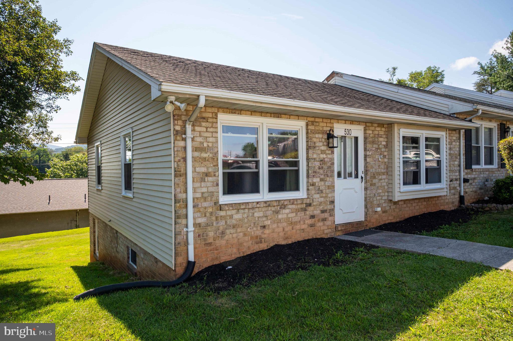 AY VIEW ESTATES - Residential