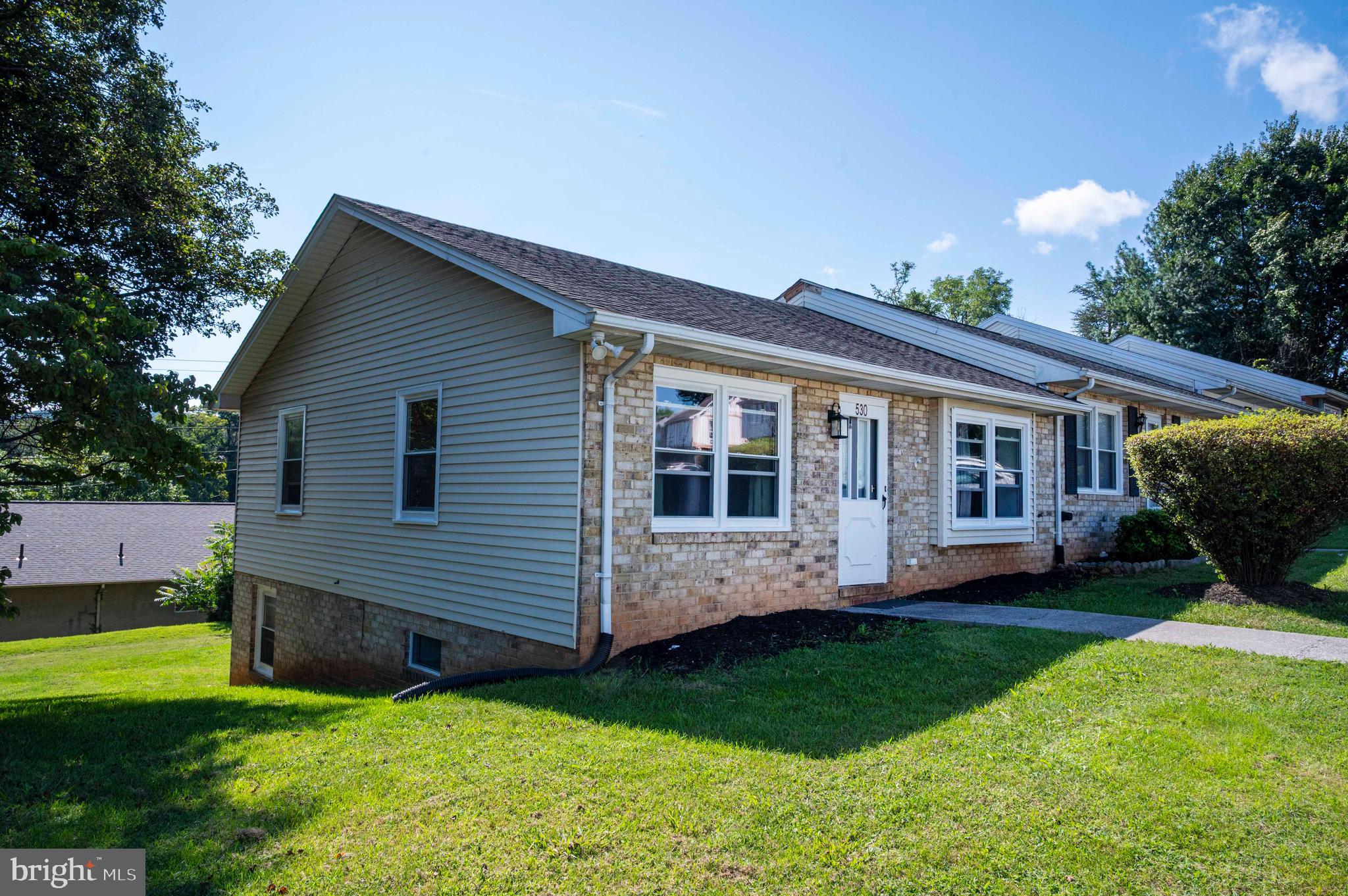 AY VIEW ESTATES - Residential