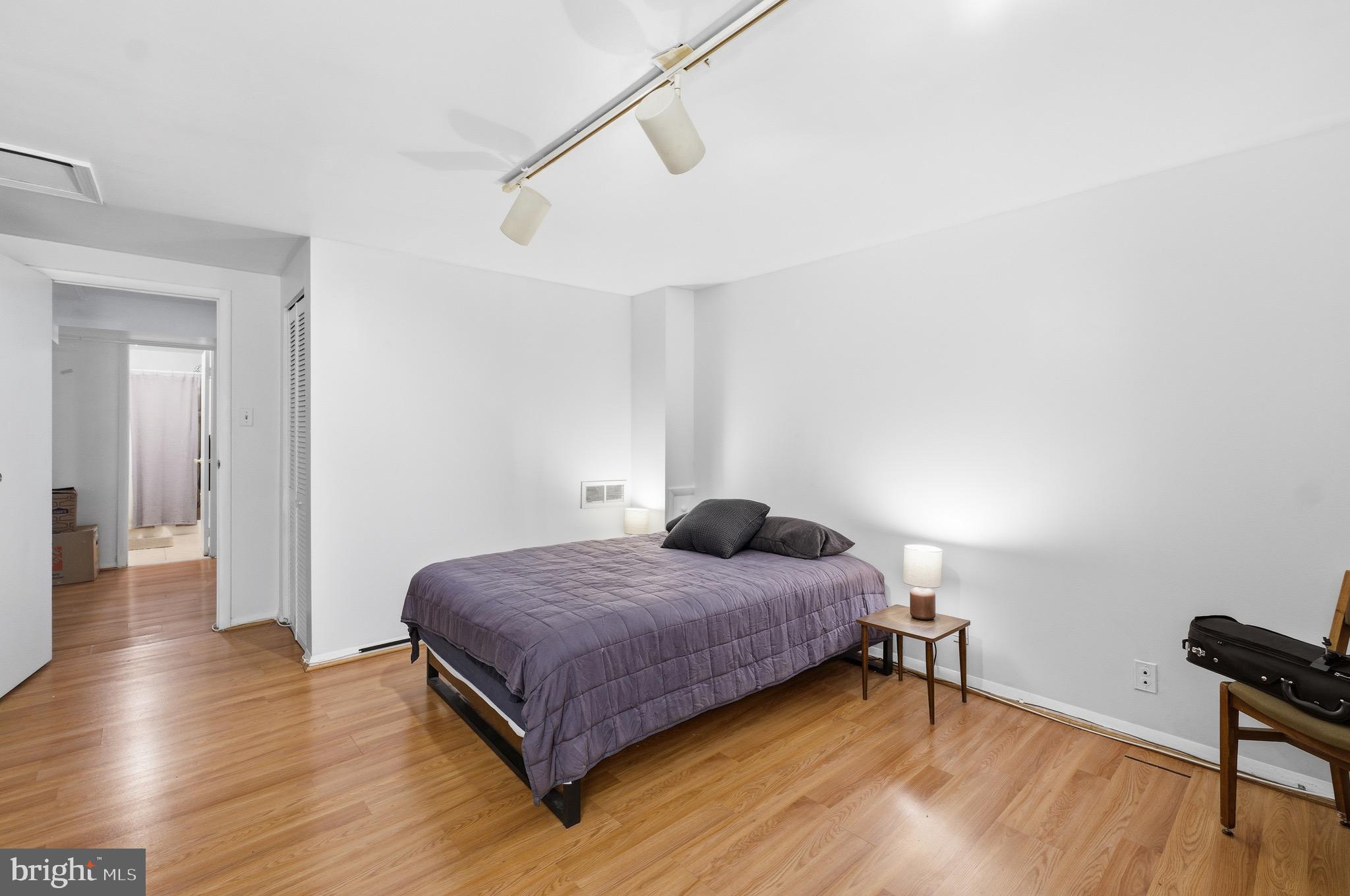 WASHINGTON HILL - Residential Lease