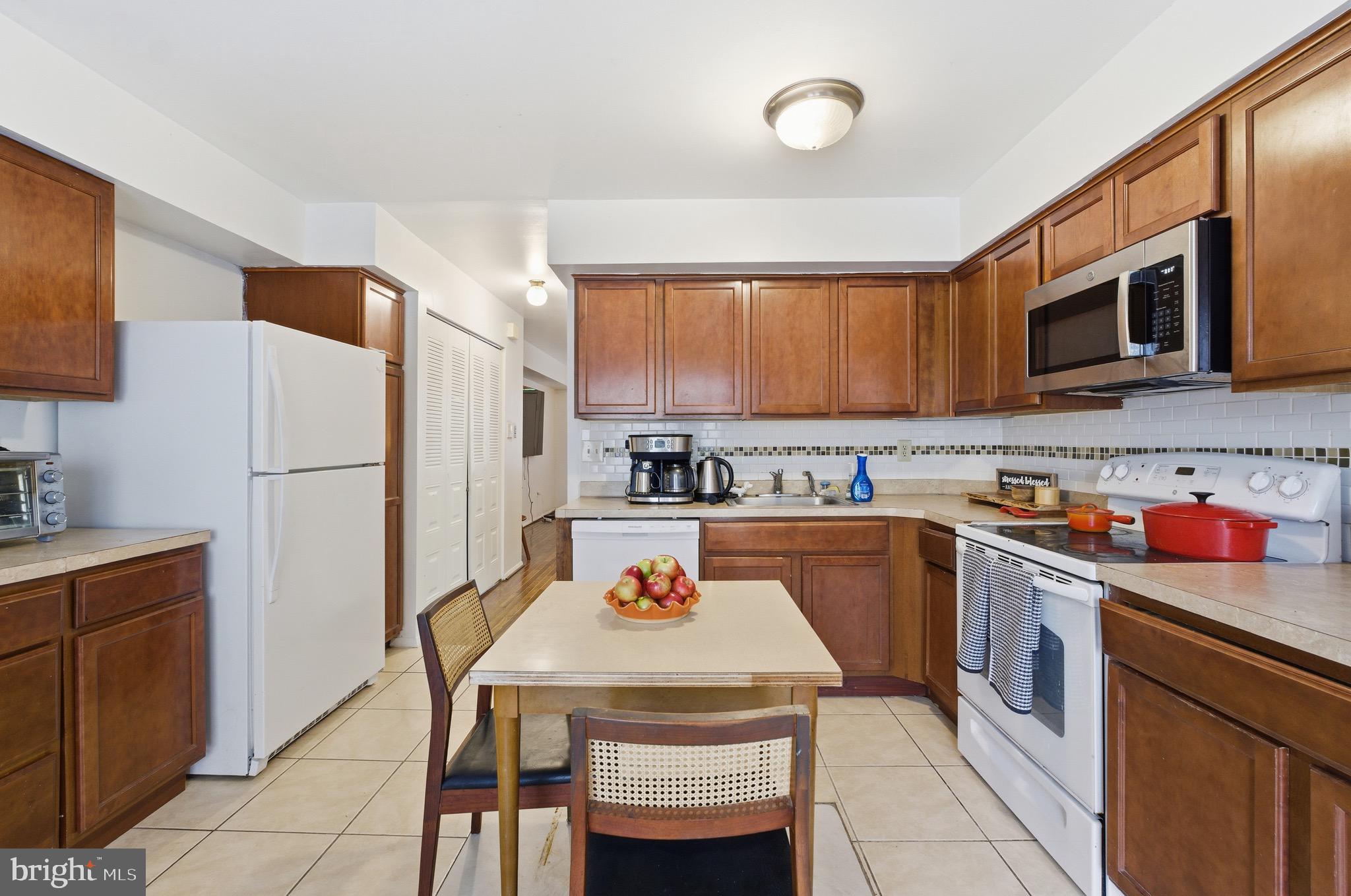 WASHINGTON HILL - Residential Lease