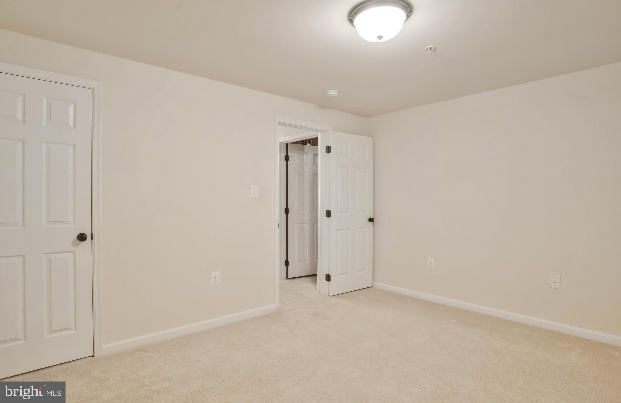 ELIZABETH HILLS - Residential