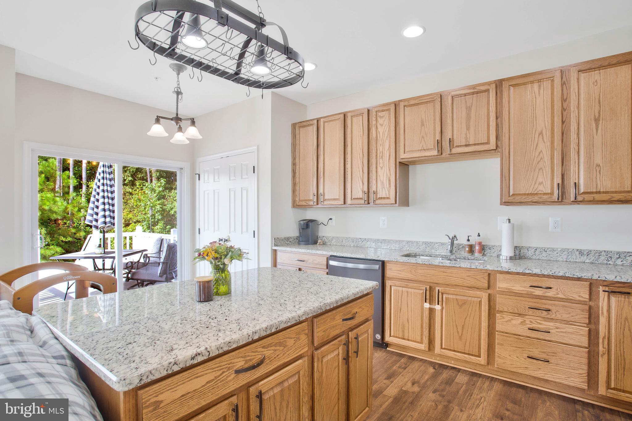 ELIZABETH HILLS - Residential