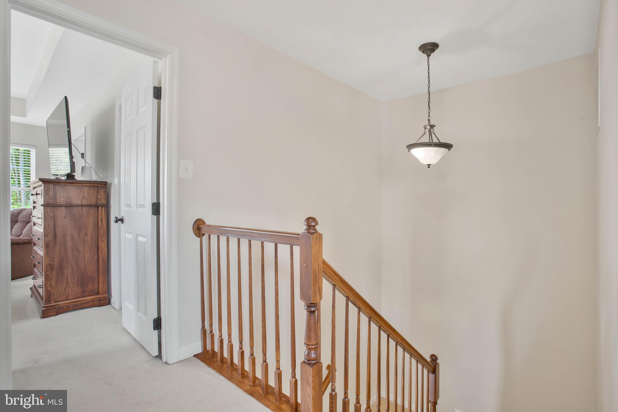 ELIZABETH HILLS - Residential