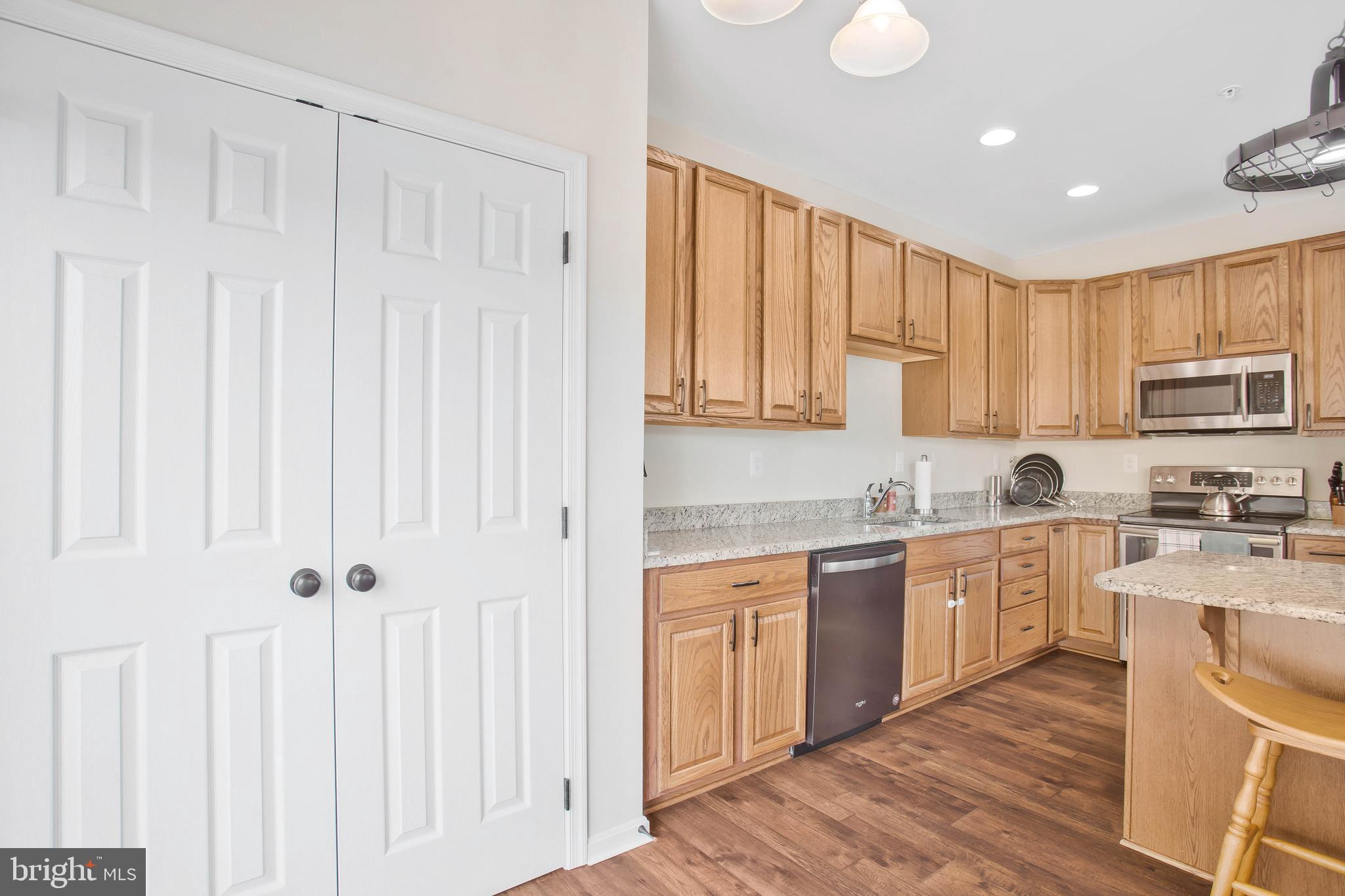 ELIZABETH HILLS - Residential