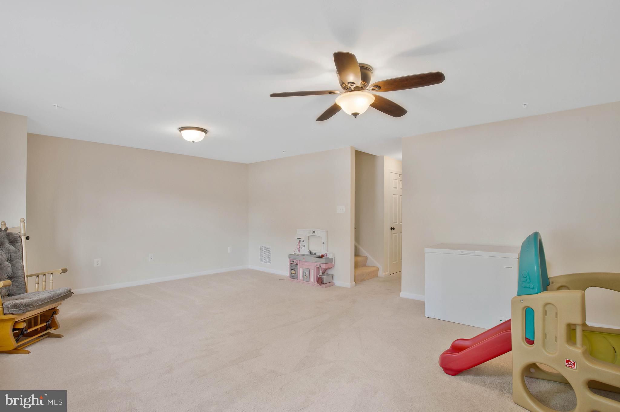 ELIZABETH HILLS - Residential