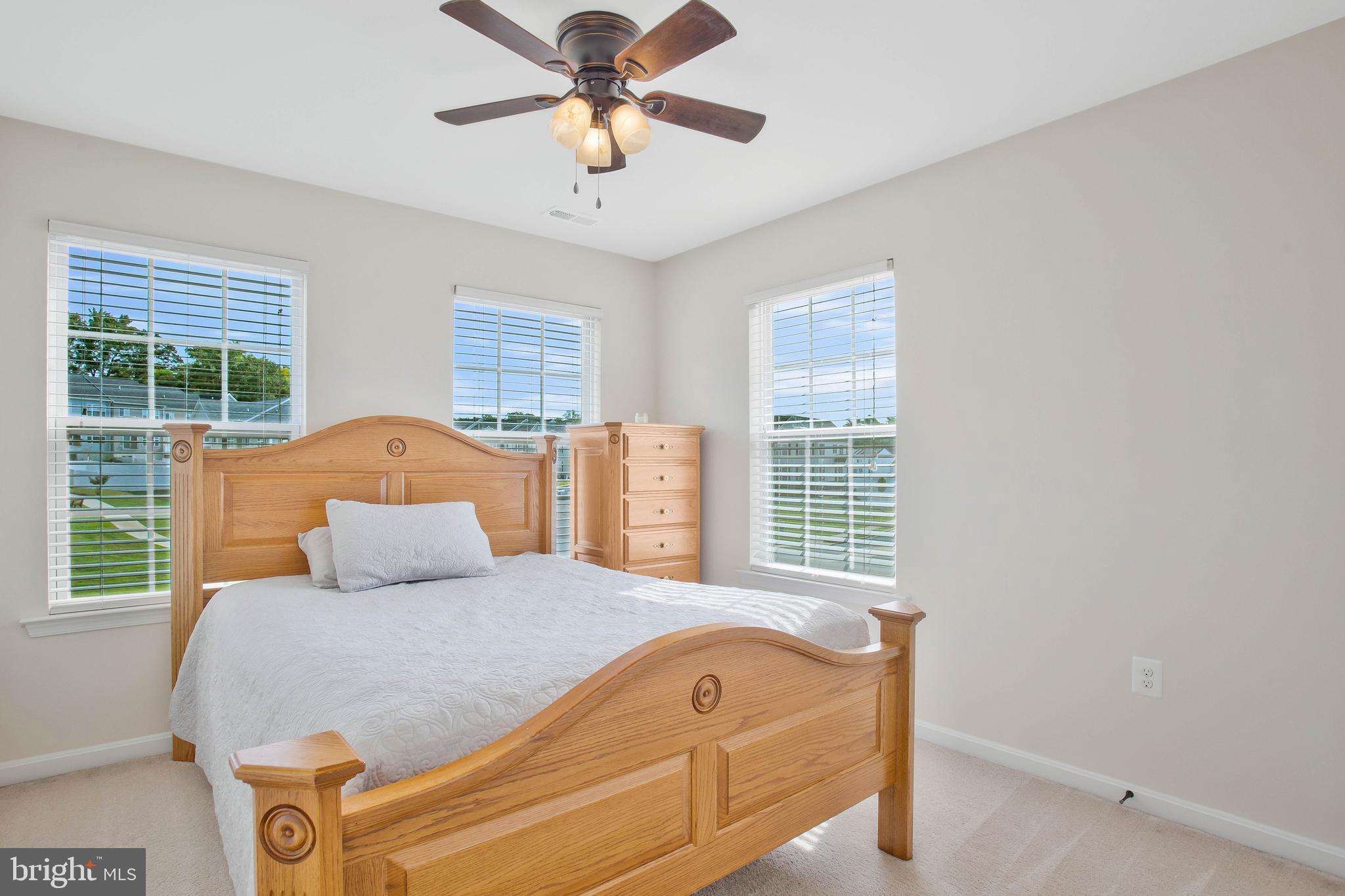 ELIZABETH HILLS - Residential