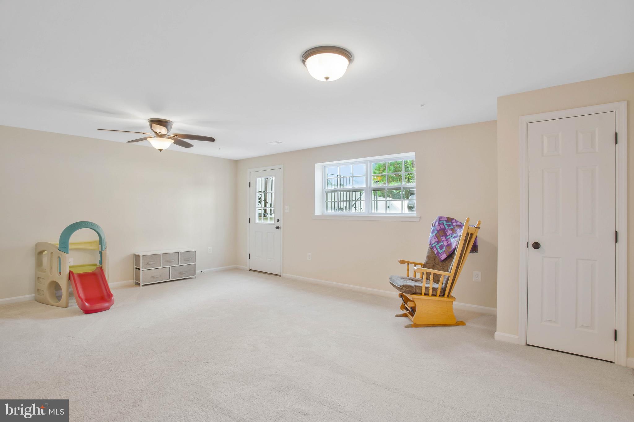 ELIZABETH HILLS - Residential