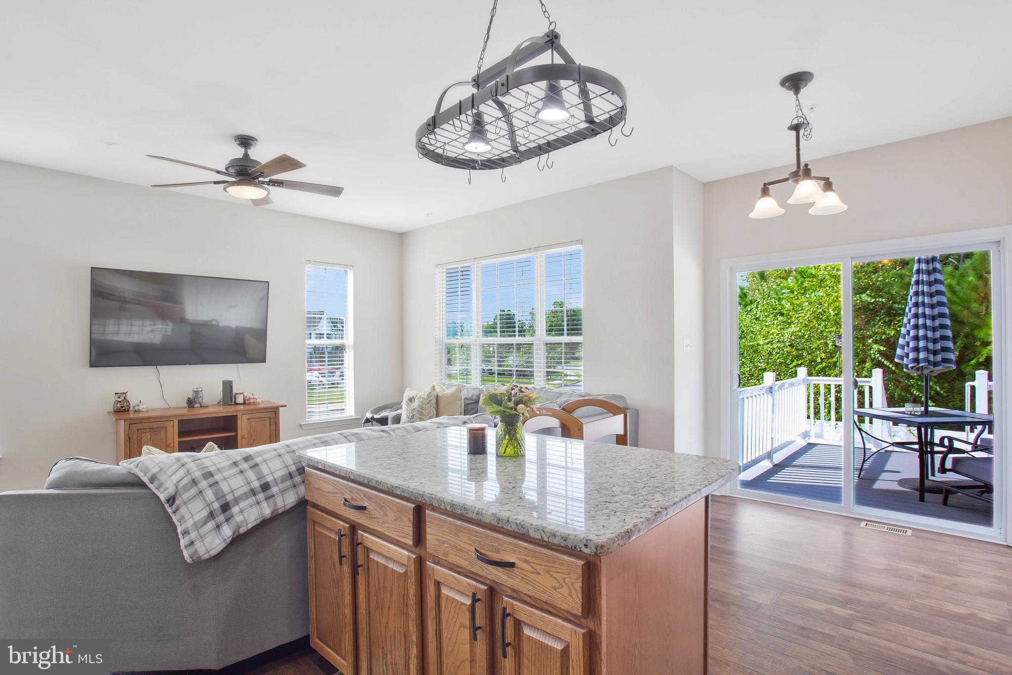 ELIZABETH HILLS - Residential