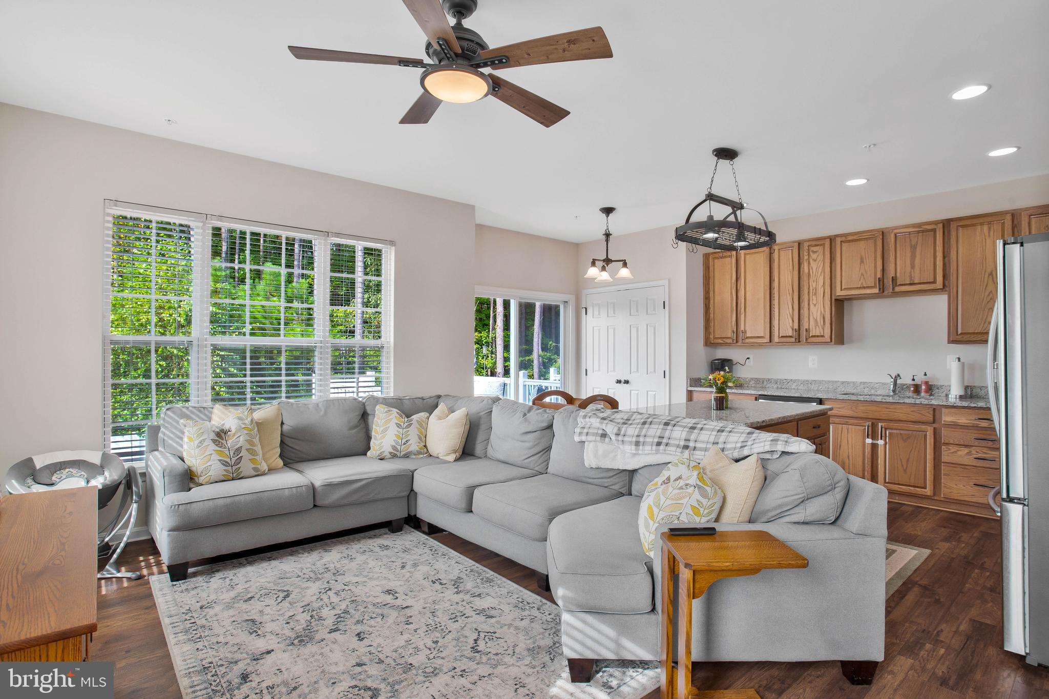 ELIZABETH HILLS - Residential