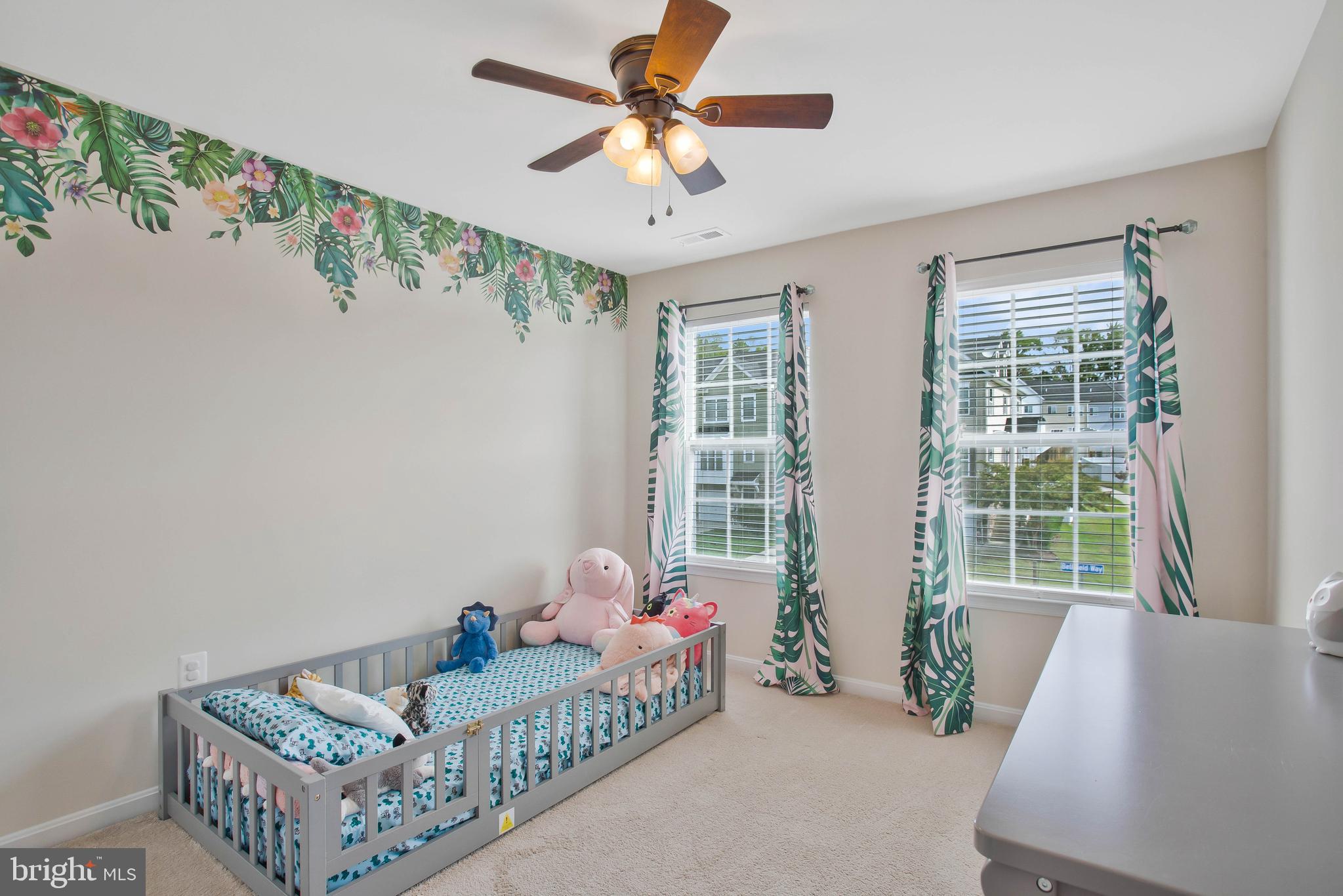 ELIZABETH HILLS - Residential