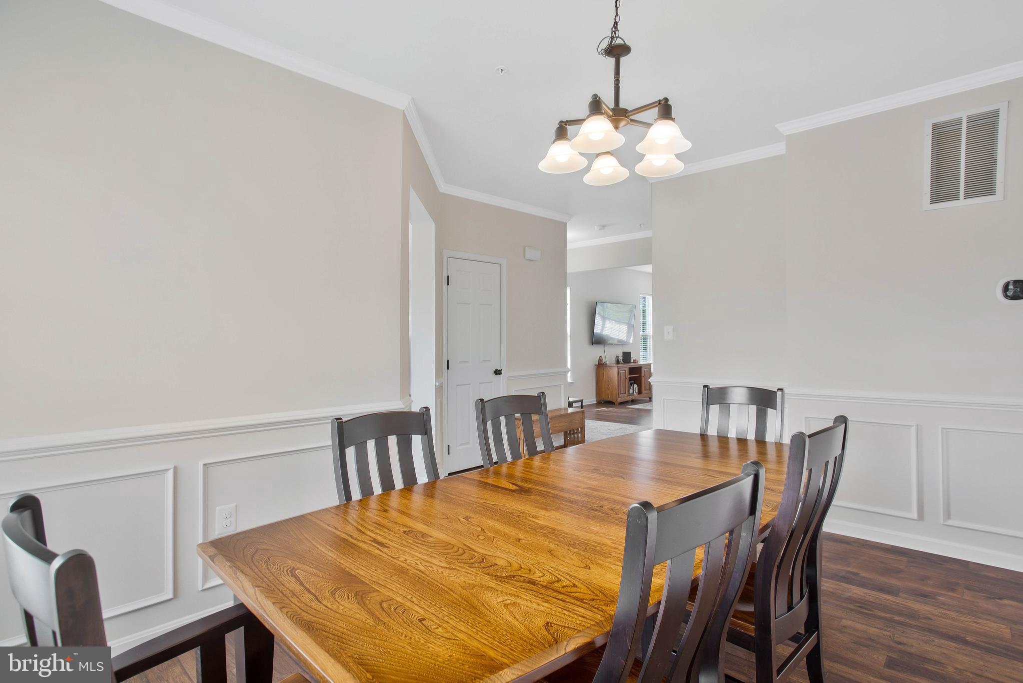 ELIZABETH HILLS - Residential