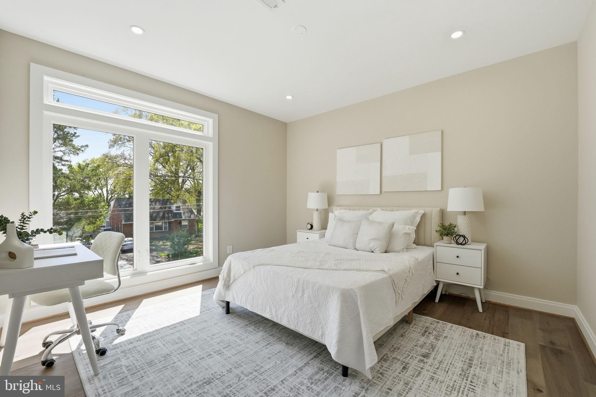 GLENCARLYN - Residential