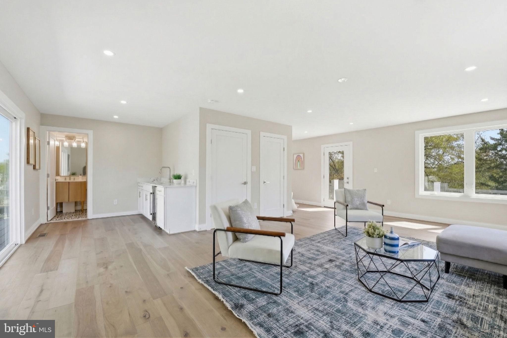 GLENCARLYN - Residential