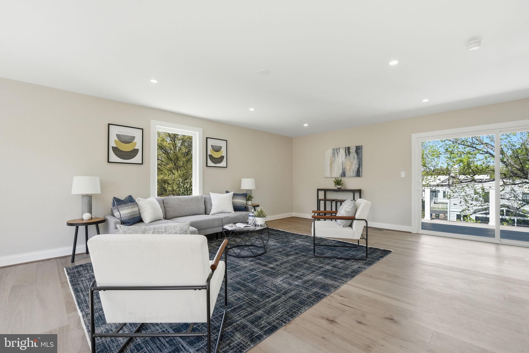 GLENCARLYN - Residential