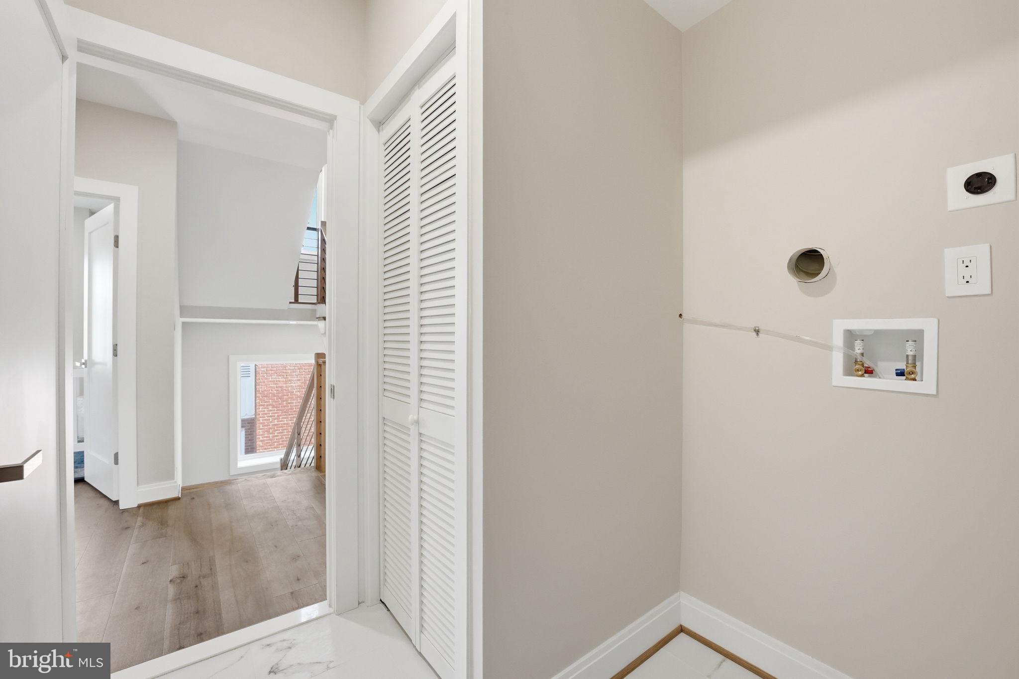 GLENCARLYN - Residential