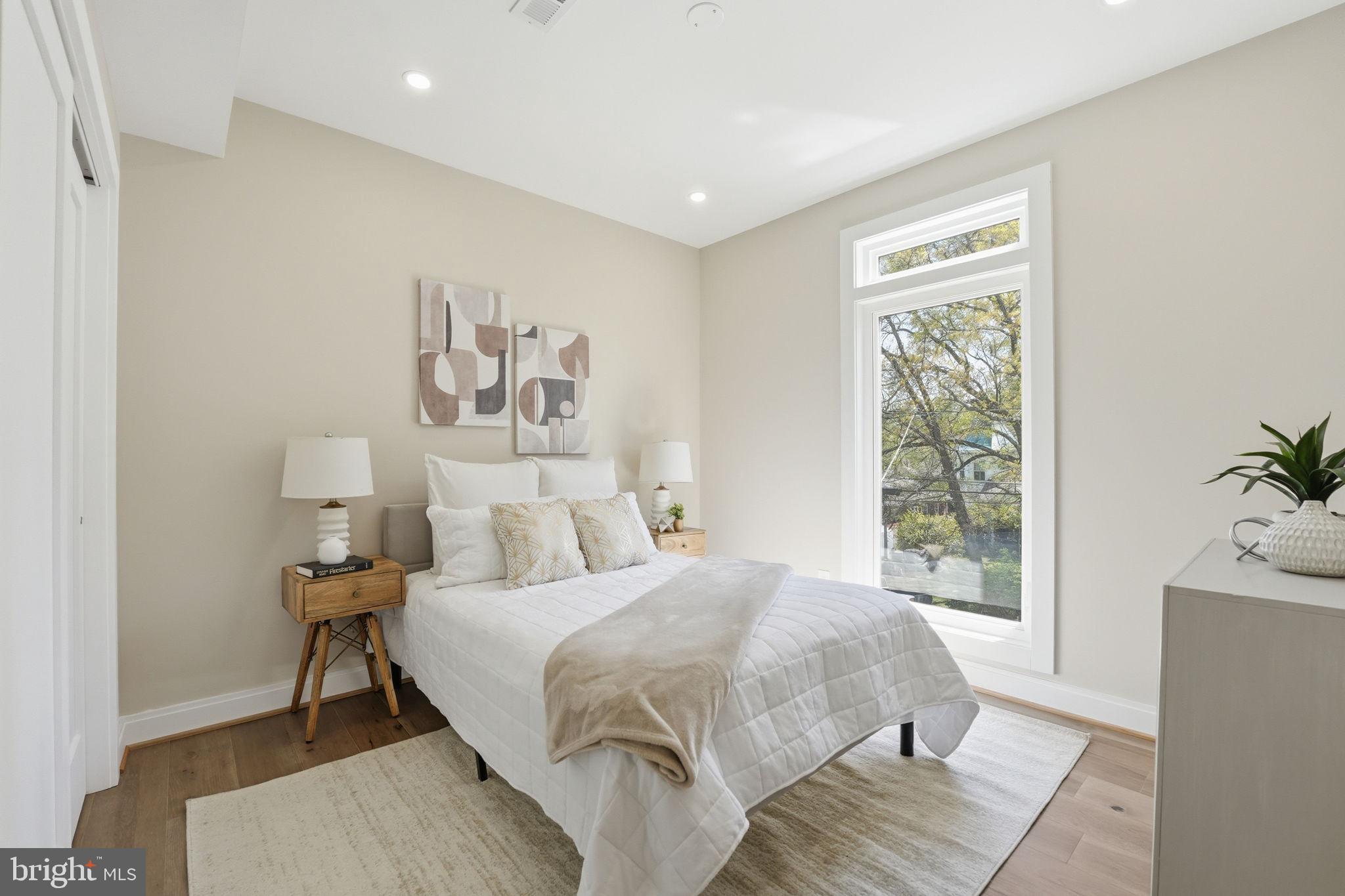 GLENCARLYN - Residential