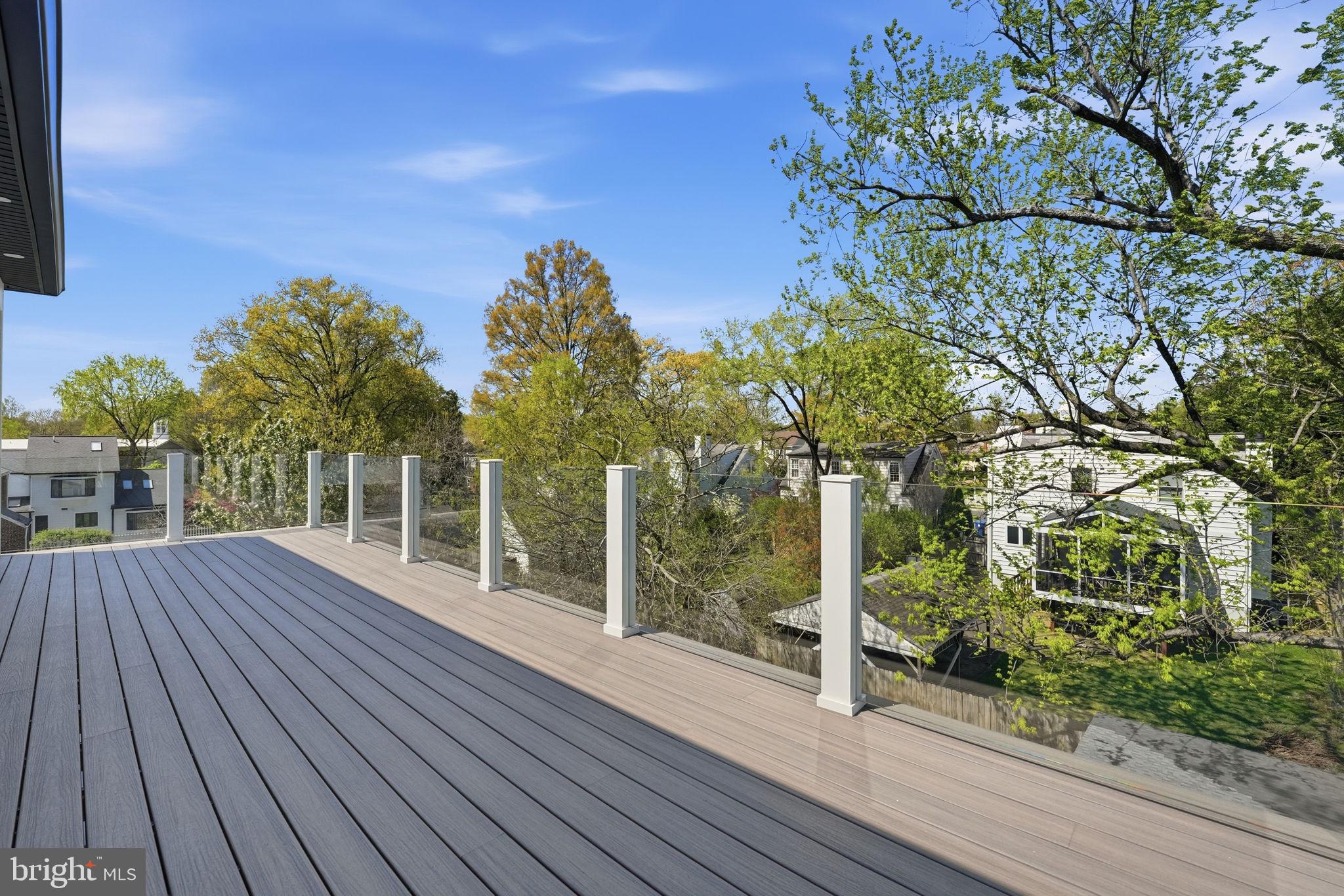 GLENCARLYN - Residential