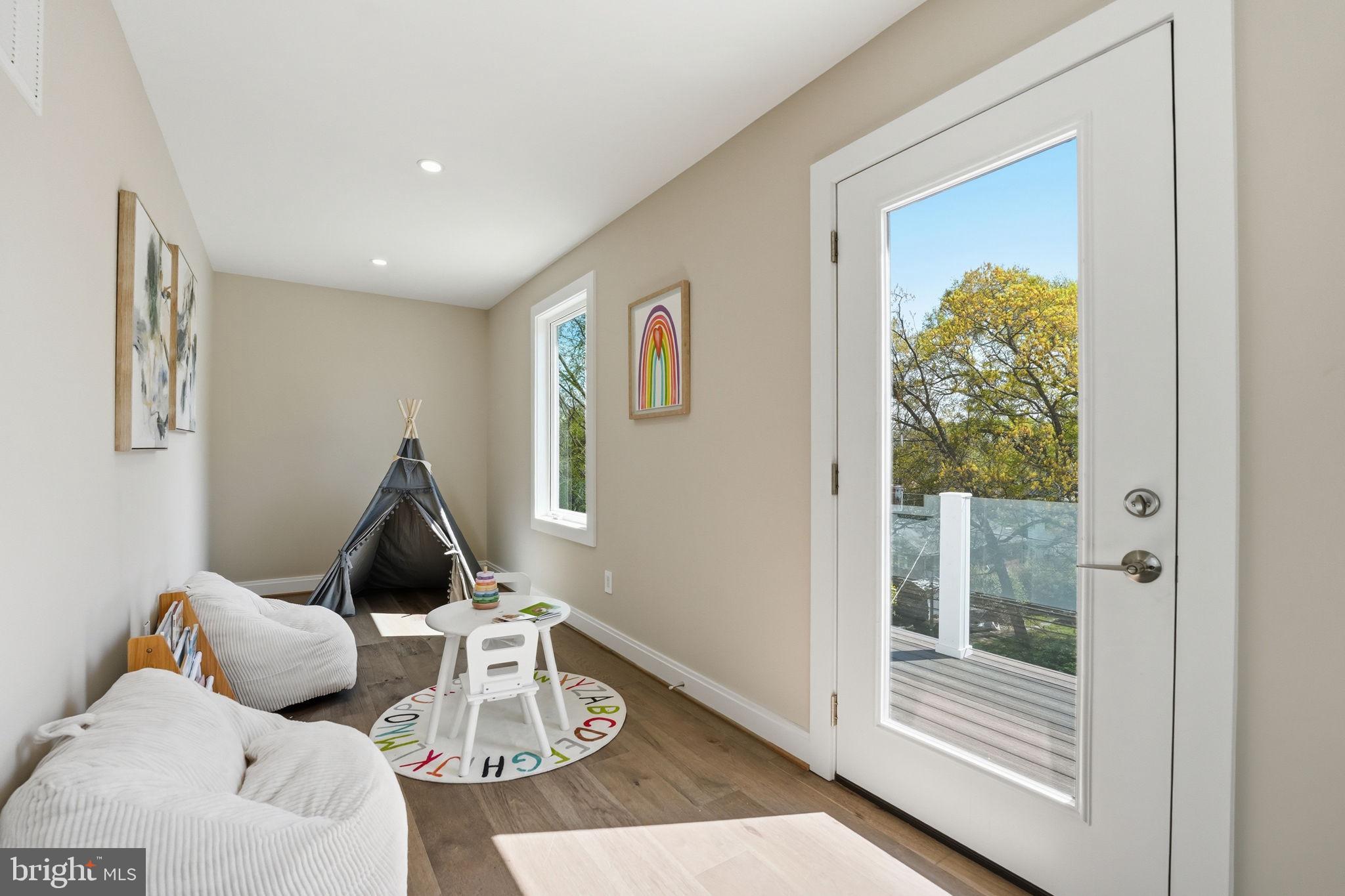 GLENCARLYN - Residential