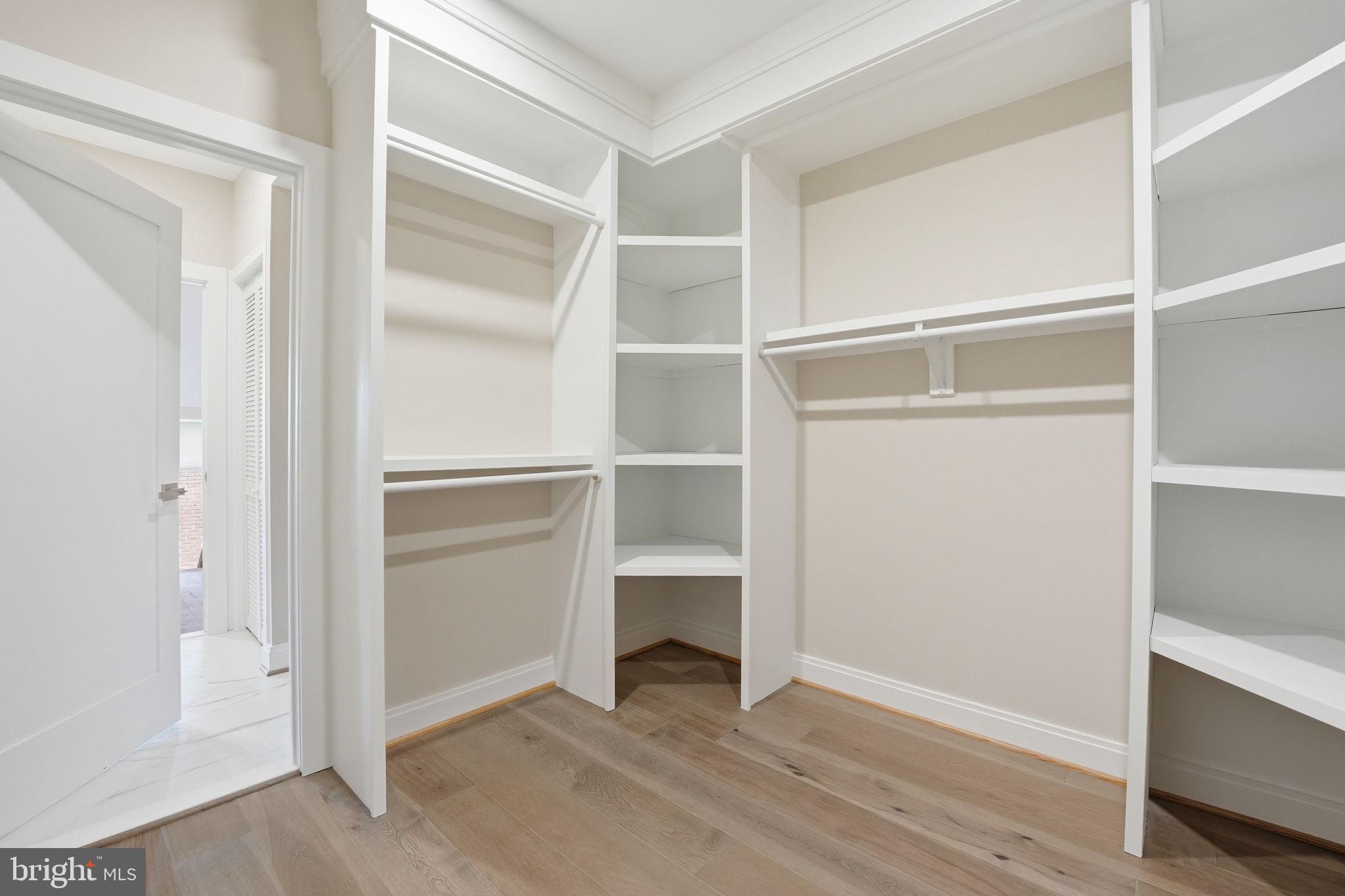 GLENCARLYN - Residential