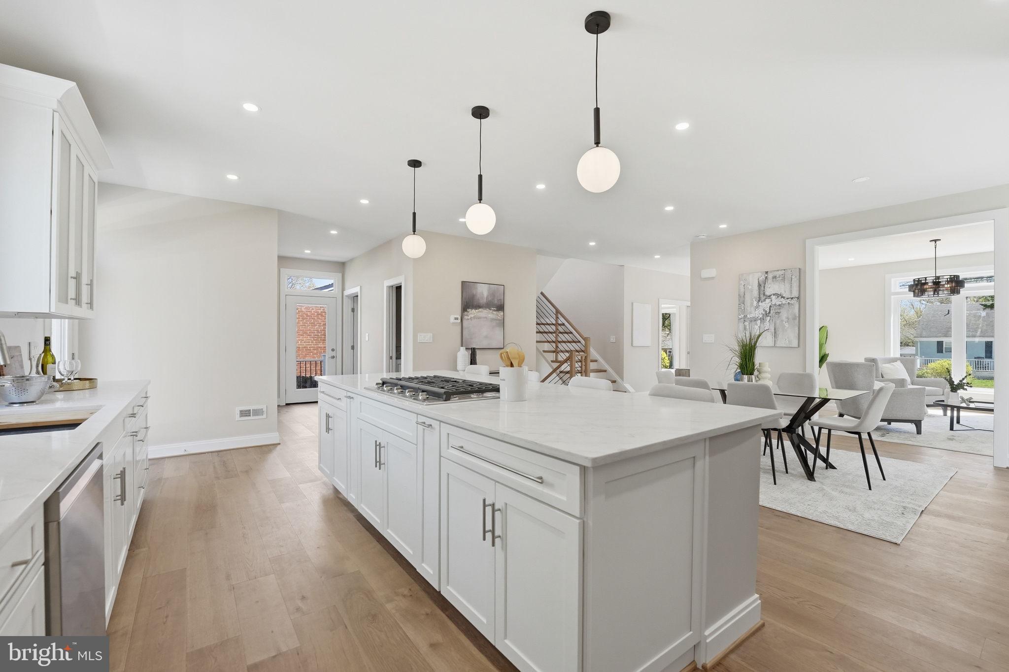 GLENCARLYN - Residential