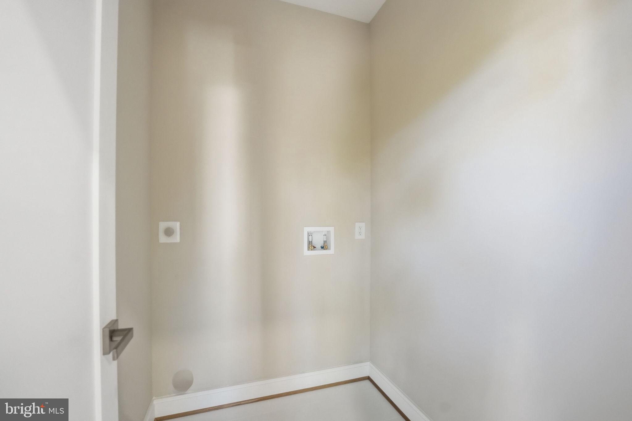 GLENCARLYN - Residential