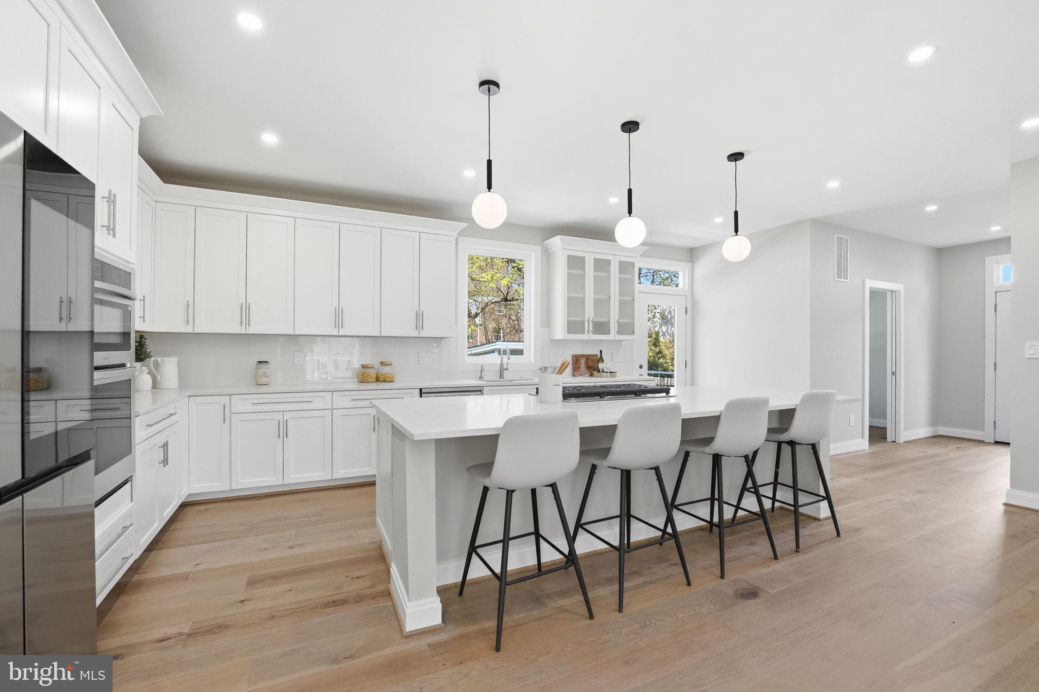 GLENCARLYN - Residential