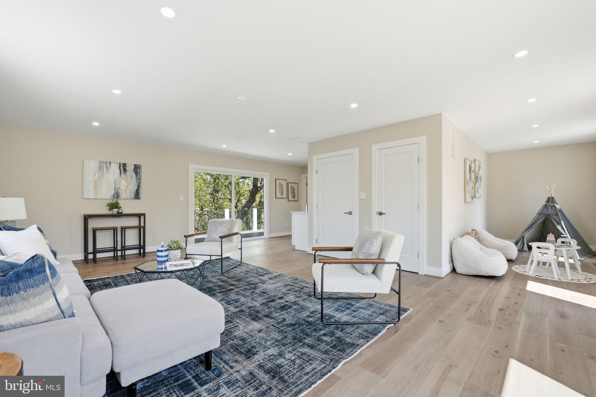 GLENCARLYN - Residential