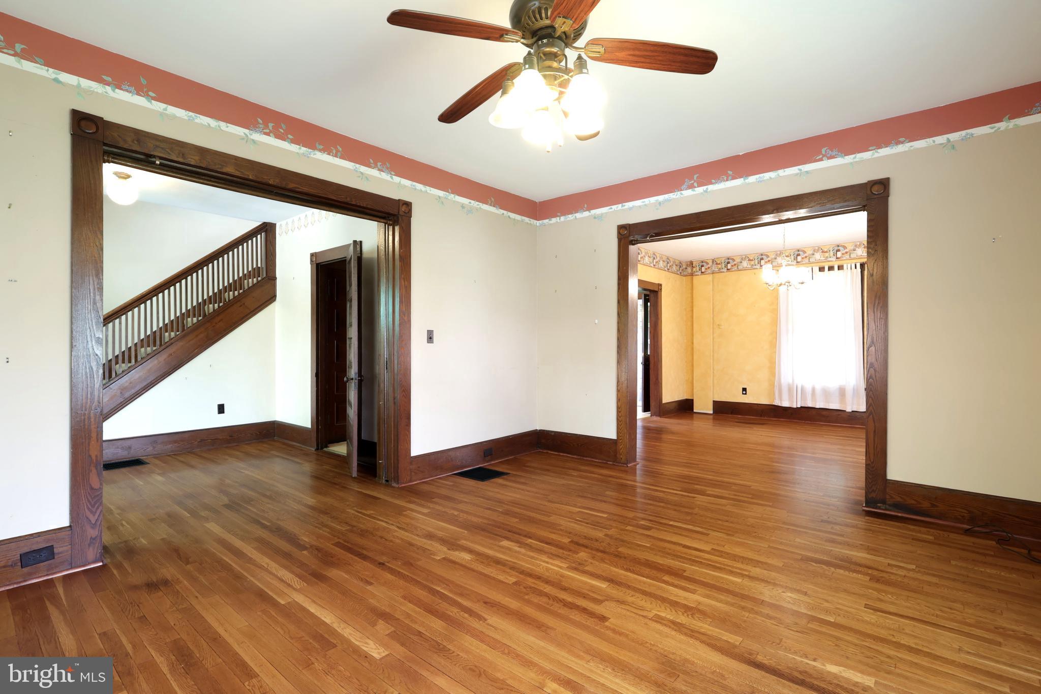 HOWARD - Residential