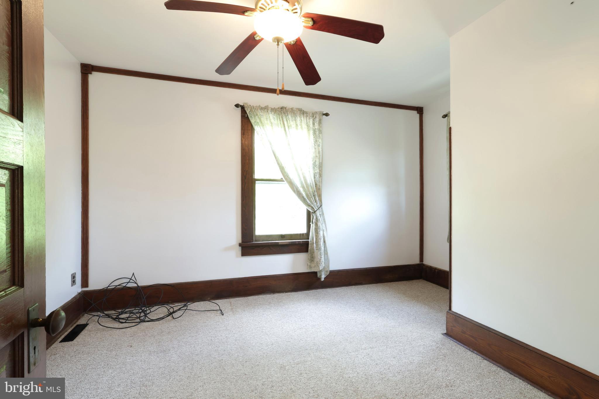 HOWARD - Residential