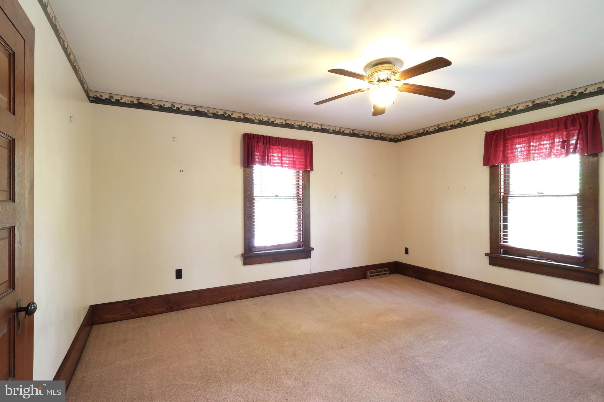 HOWARD - Residential