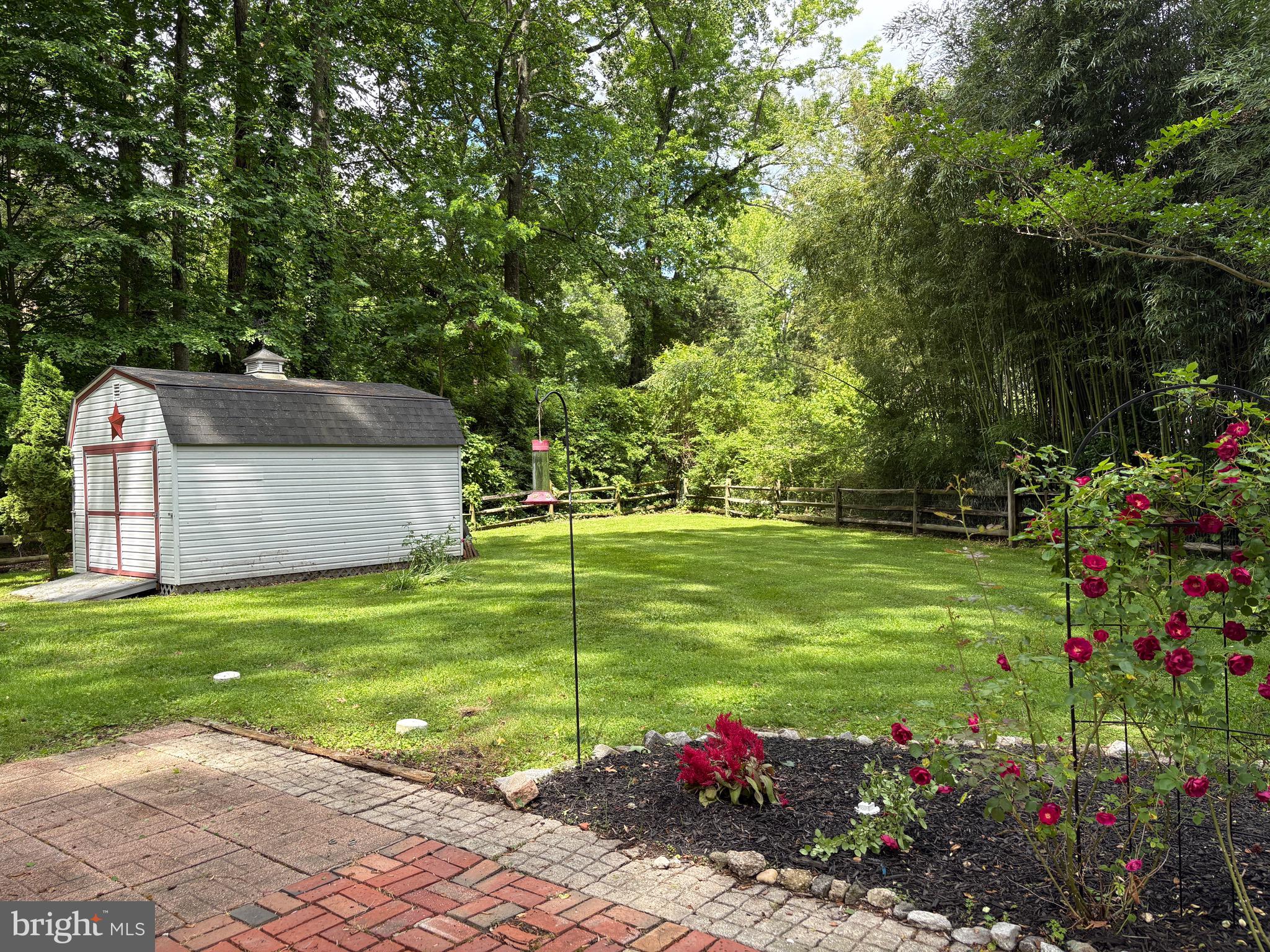 SHADY OAKS MANOR - Residential