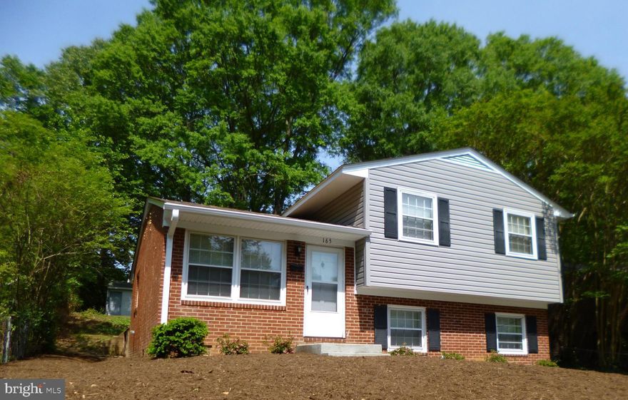 3 BR, 1 1/2 BA, eat in kitchen, family room on lower level is serviced by 1/2 Bath. Laundry room*paved drive deck, no pets, no smokers, no co-signers* 2- year income verifiable by W-2's for the past 2 years, Photo ID* good rental and credit history for past 2 years $75 application fee per person in certified funds payable to REMAX Supercenter* Minimum 630 credit score. Anyone aged 18 and older to fill out application, NVAR Application* Landlord holds deposit. Income 3 x monthly rent* Available July 1