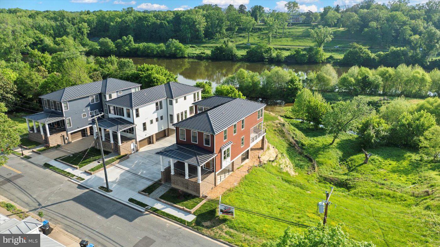 DOWNTOWN FREDERICKSBURG - Residential