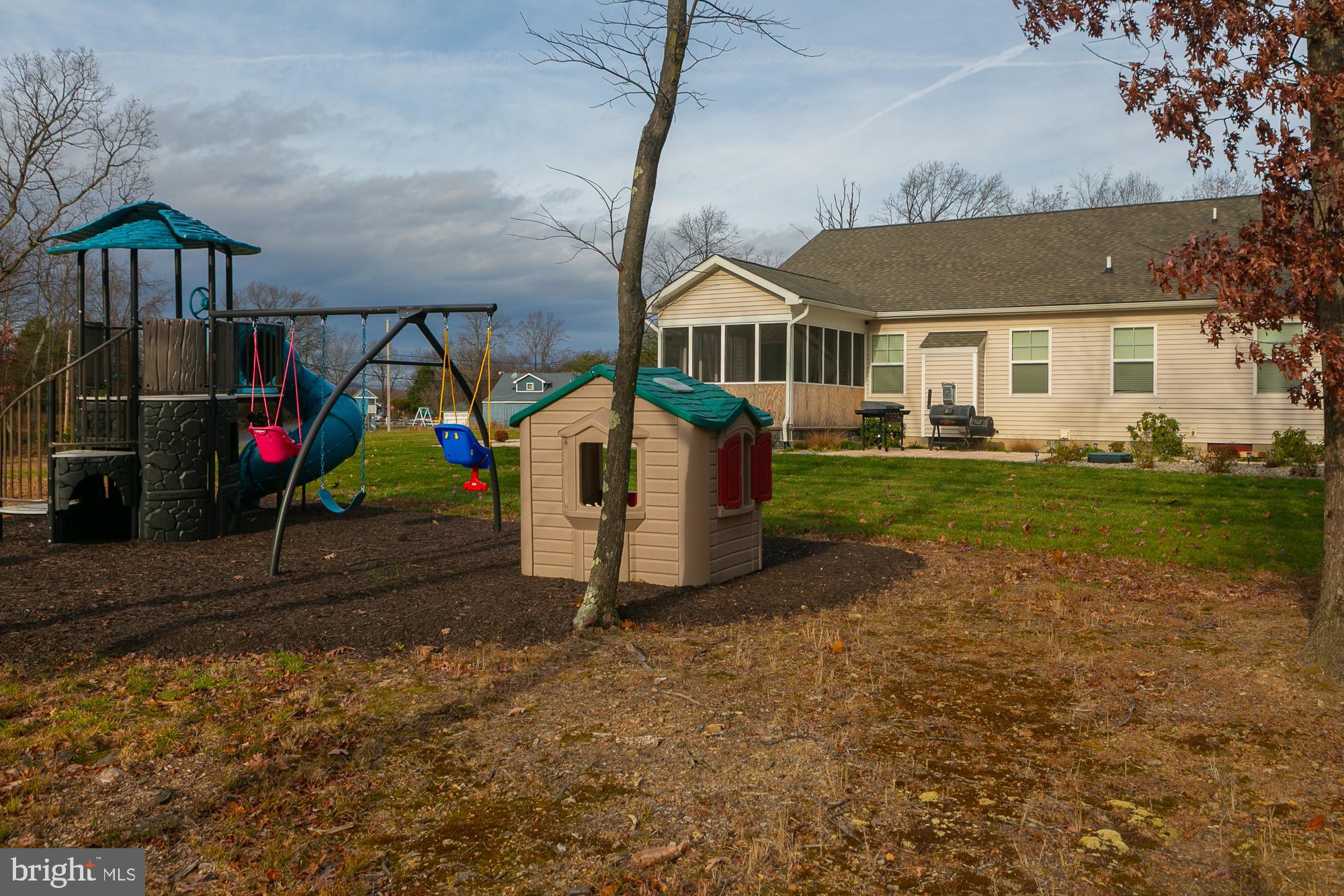 CHESTNUT HILL ESTATES - Residential