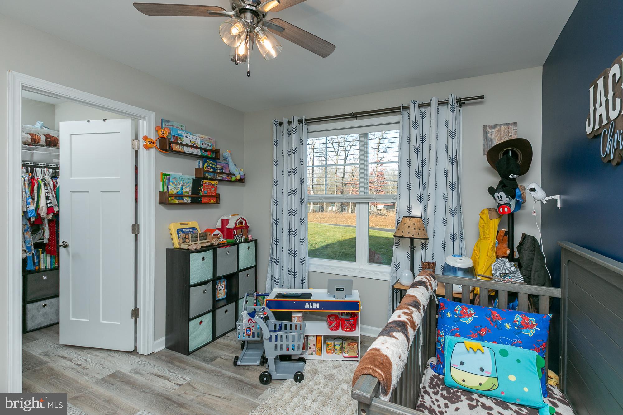 CHESTNUT HILL ESTATES - Residential