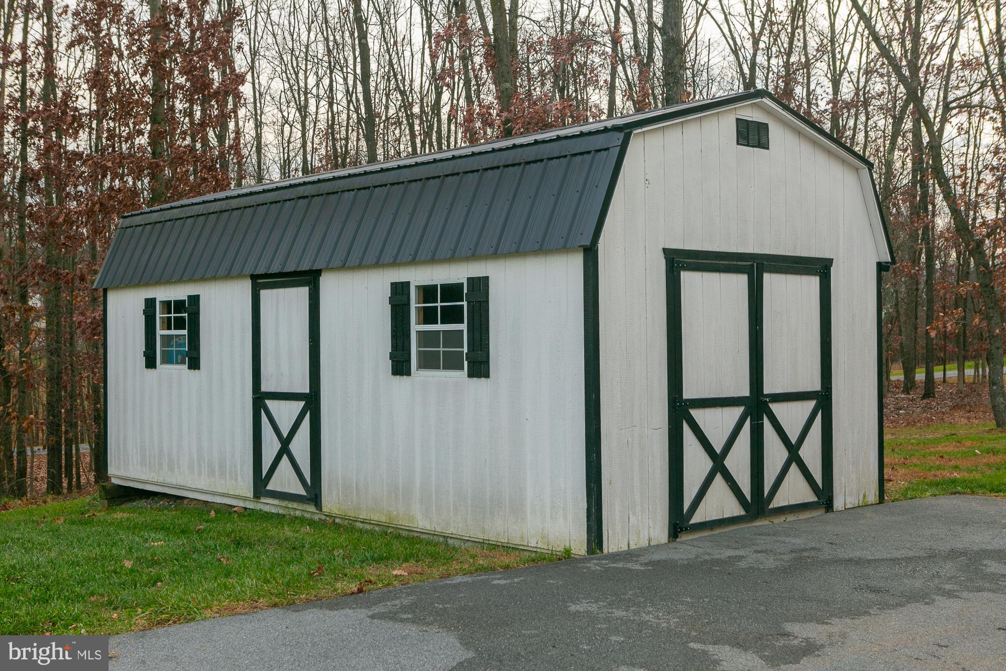 CHESTNUT HILL ESTATES - Residential