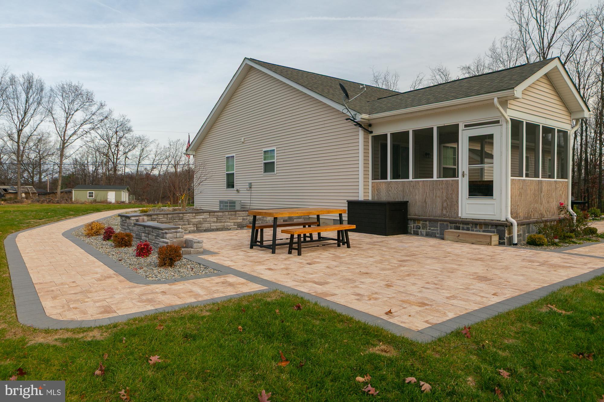 CHESTNUT HILL ESTATES - Residential