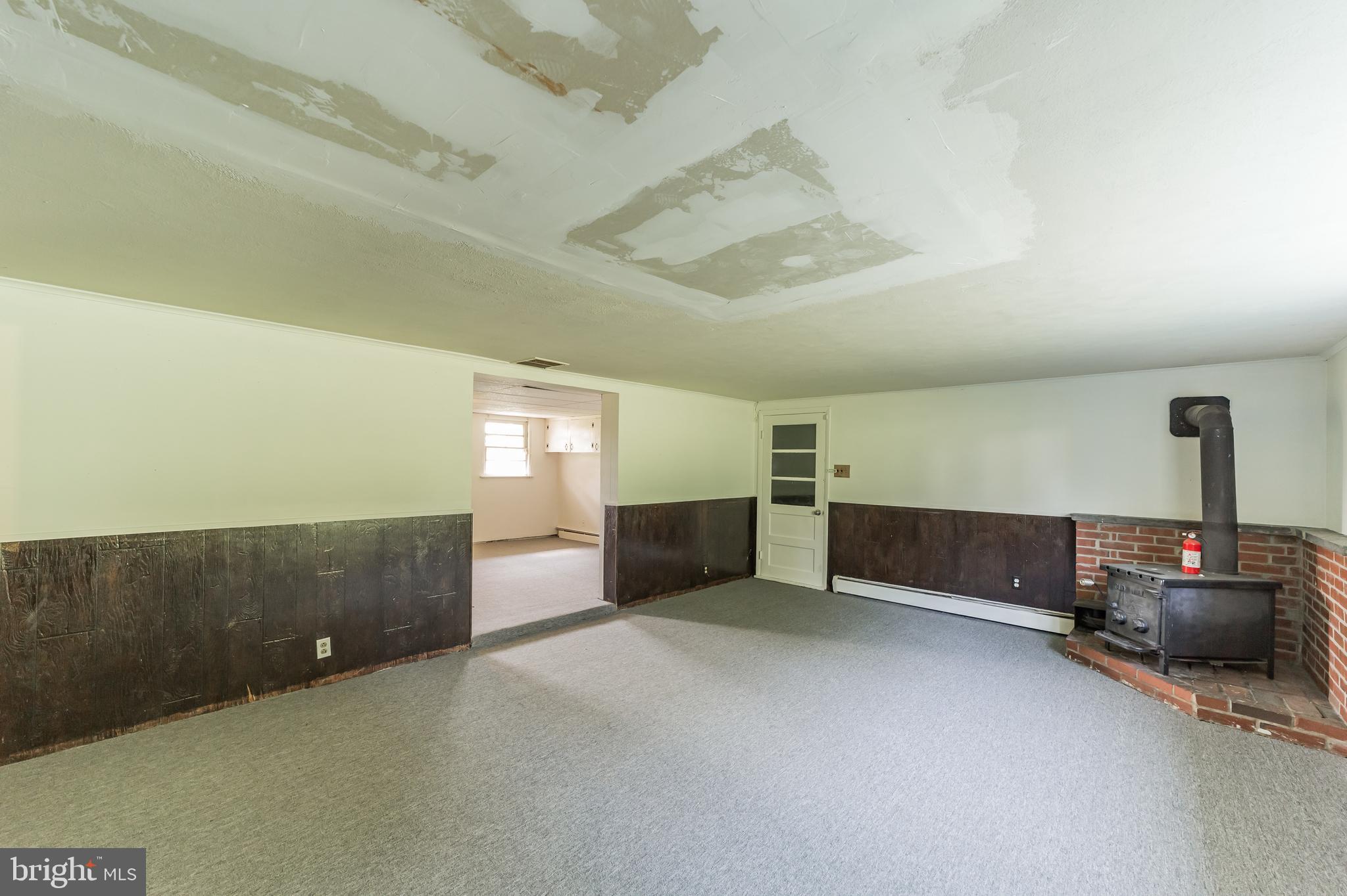 EAST FALLOWFIELD - Residential