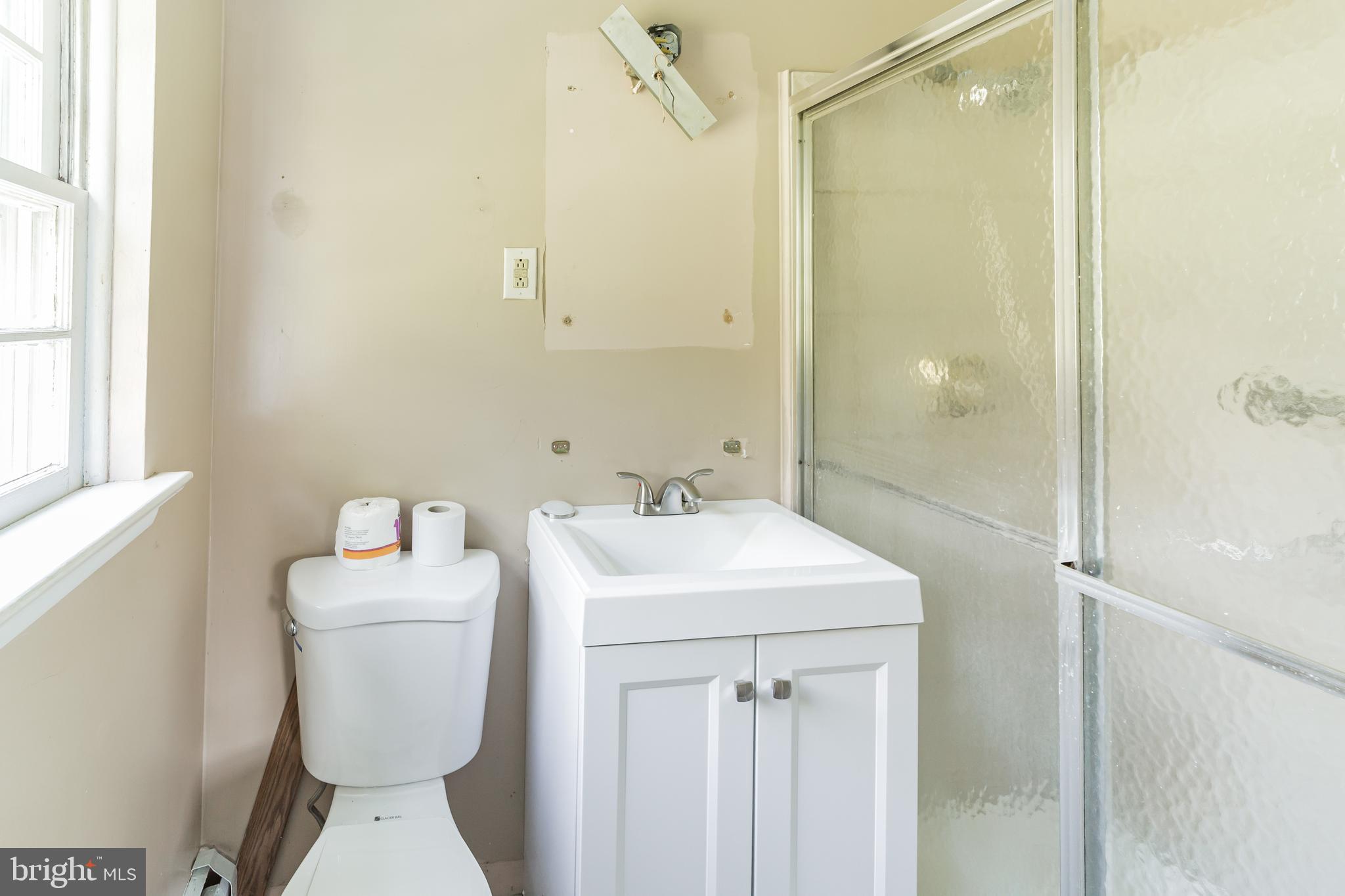 EAST FALLOWFIELD - Residential