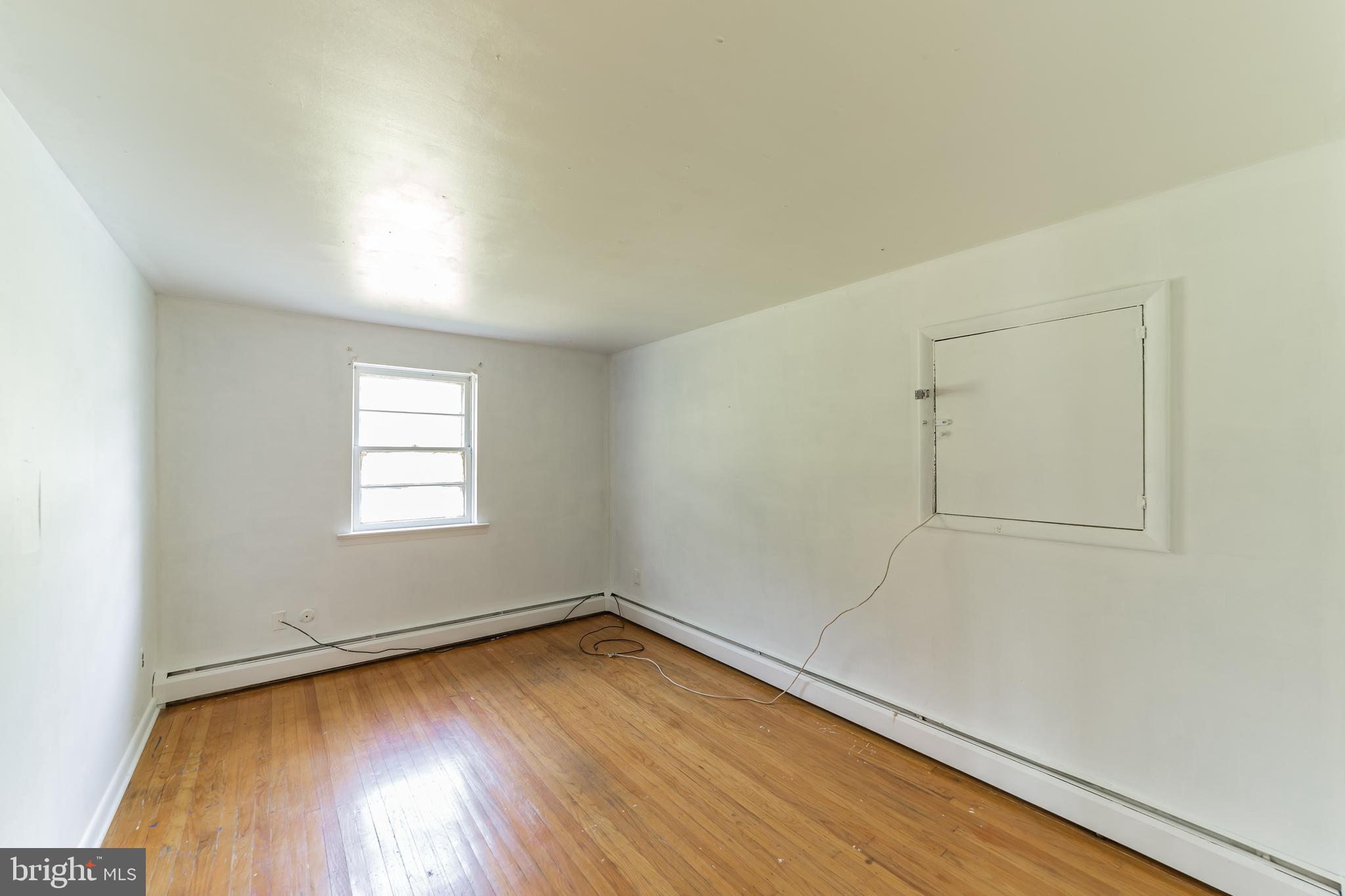 EAST FALLOWFIELD - Residential