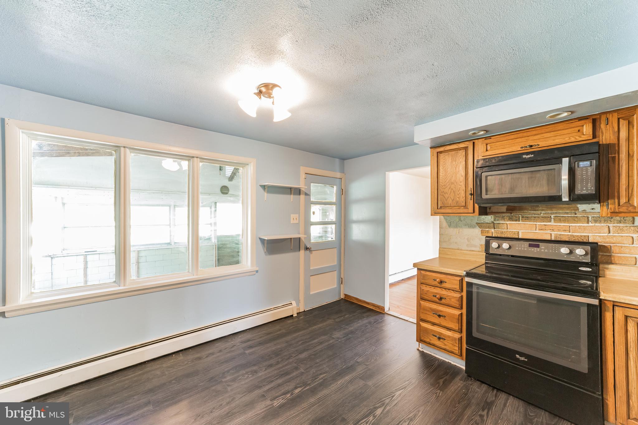 EAST FALLOWFIELD - Residential