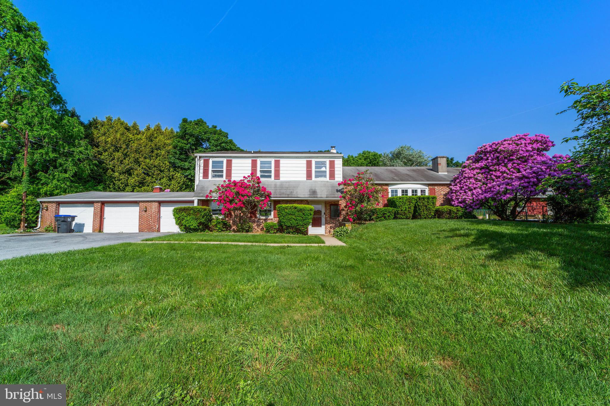 EAST FALLOWFIELD - Residential