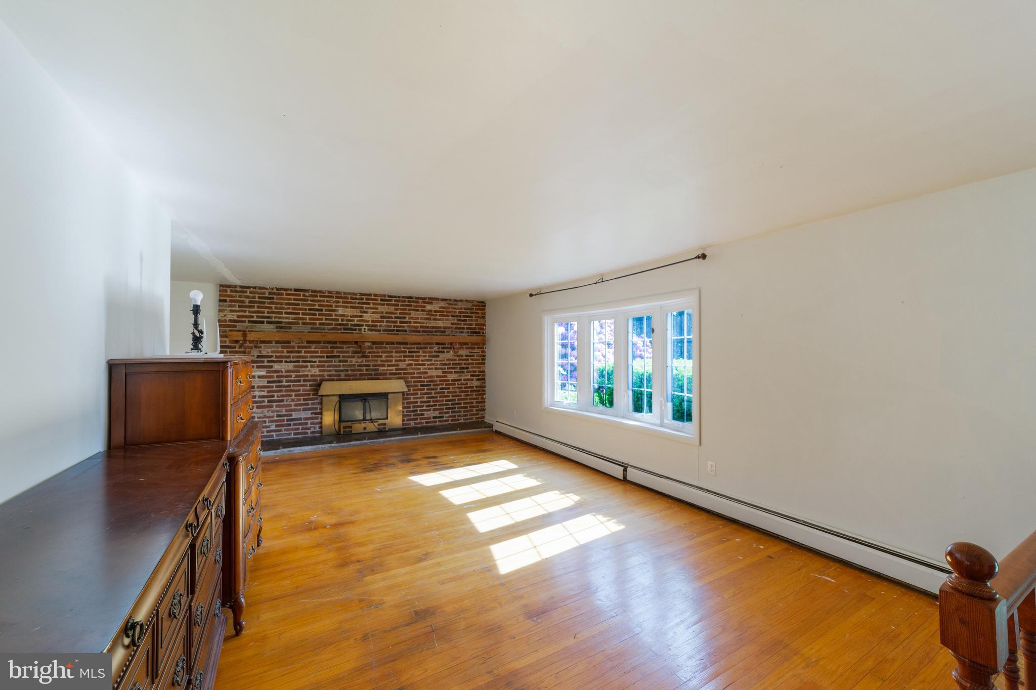 EAST FALLOWFIELD - Residential