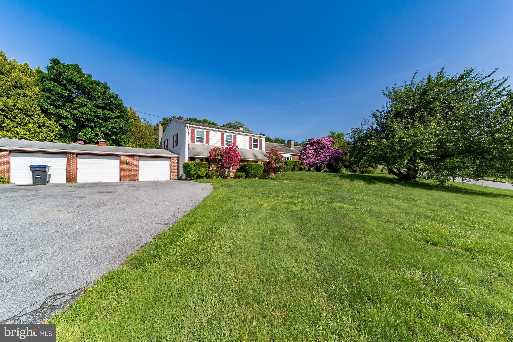 EAST FALLOWFIELD - Residential