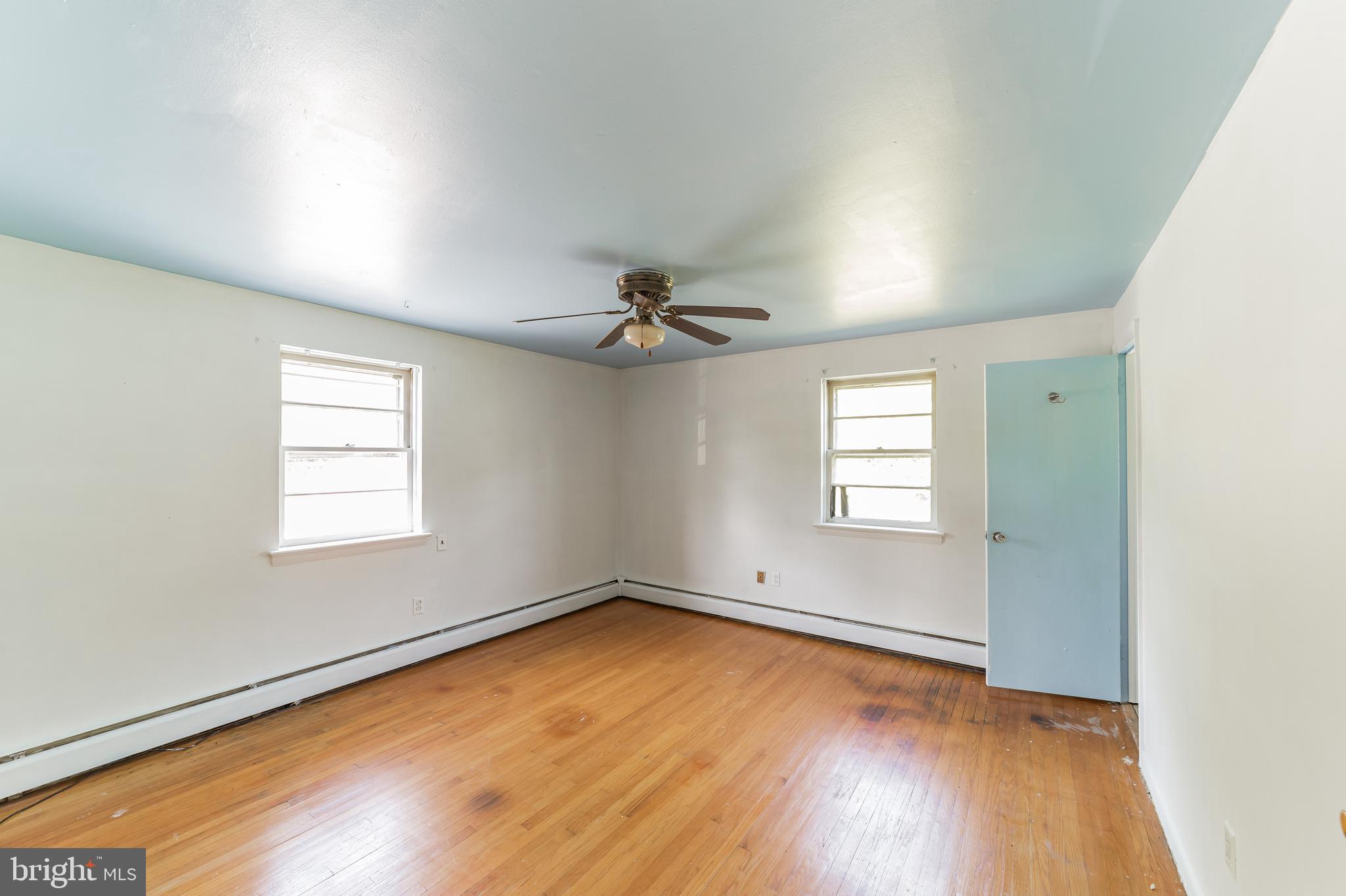 EAST FALLOWFIELD - Residential