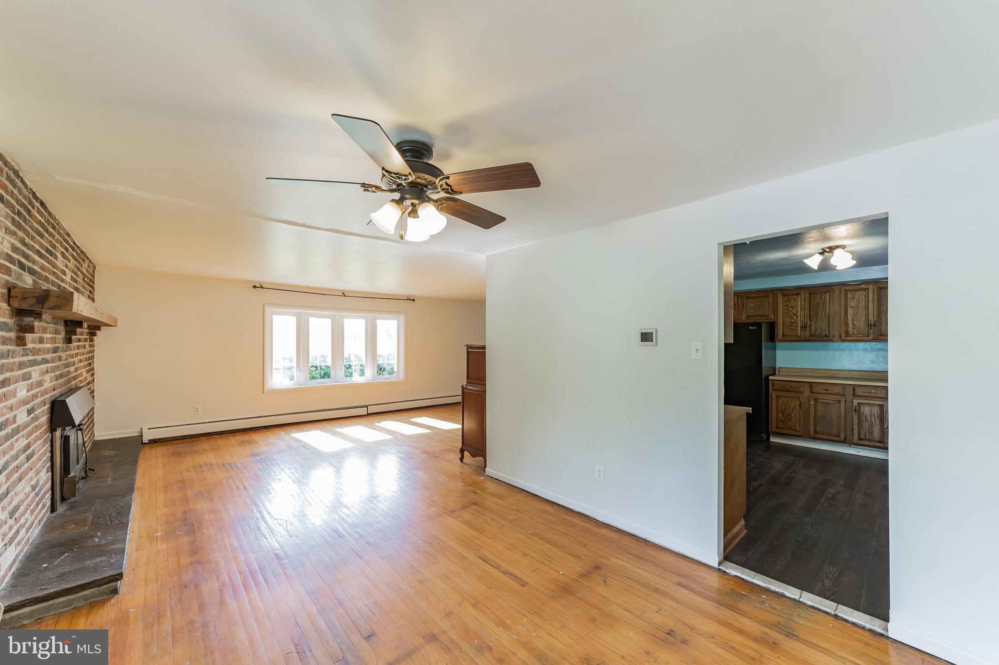 EAST FALLOWFIELD - Residential