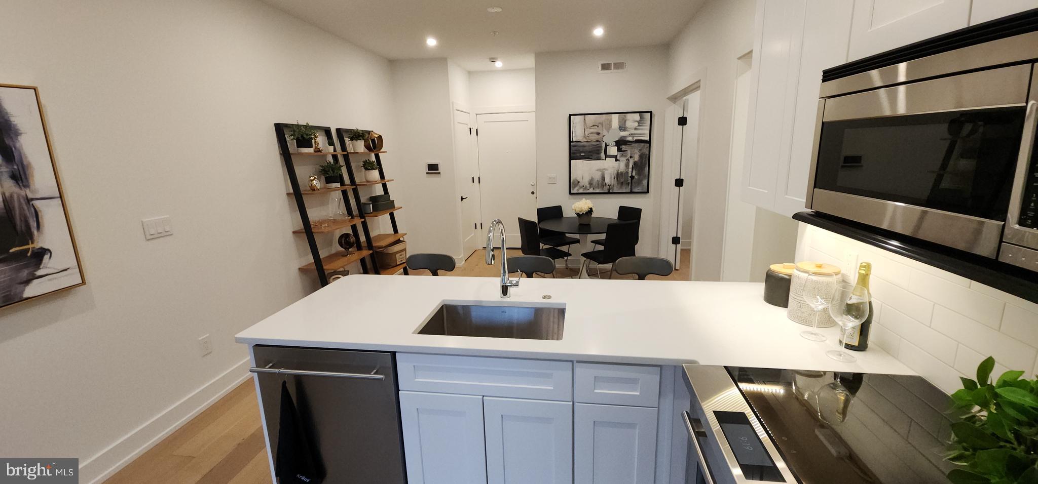 CHESTNUT HILL - Residential