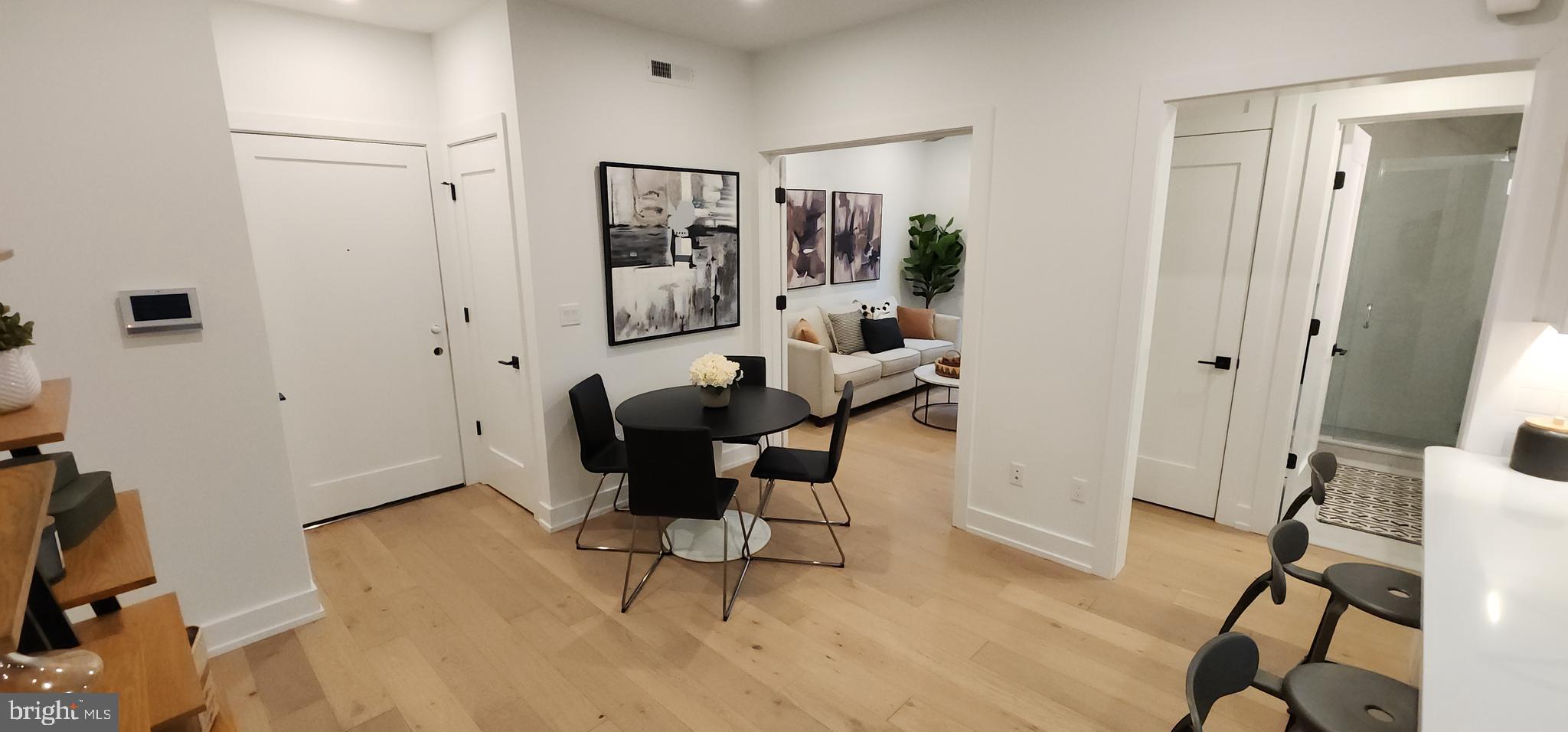 CHESTNUT HILL - Residential