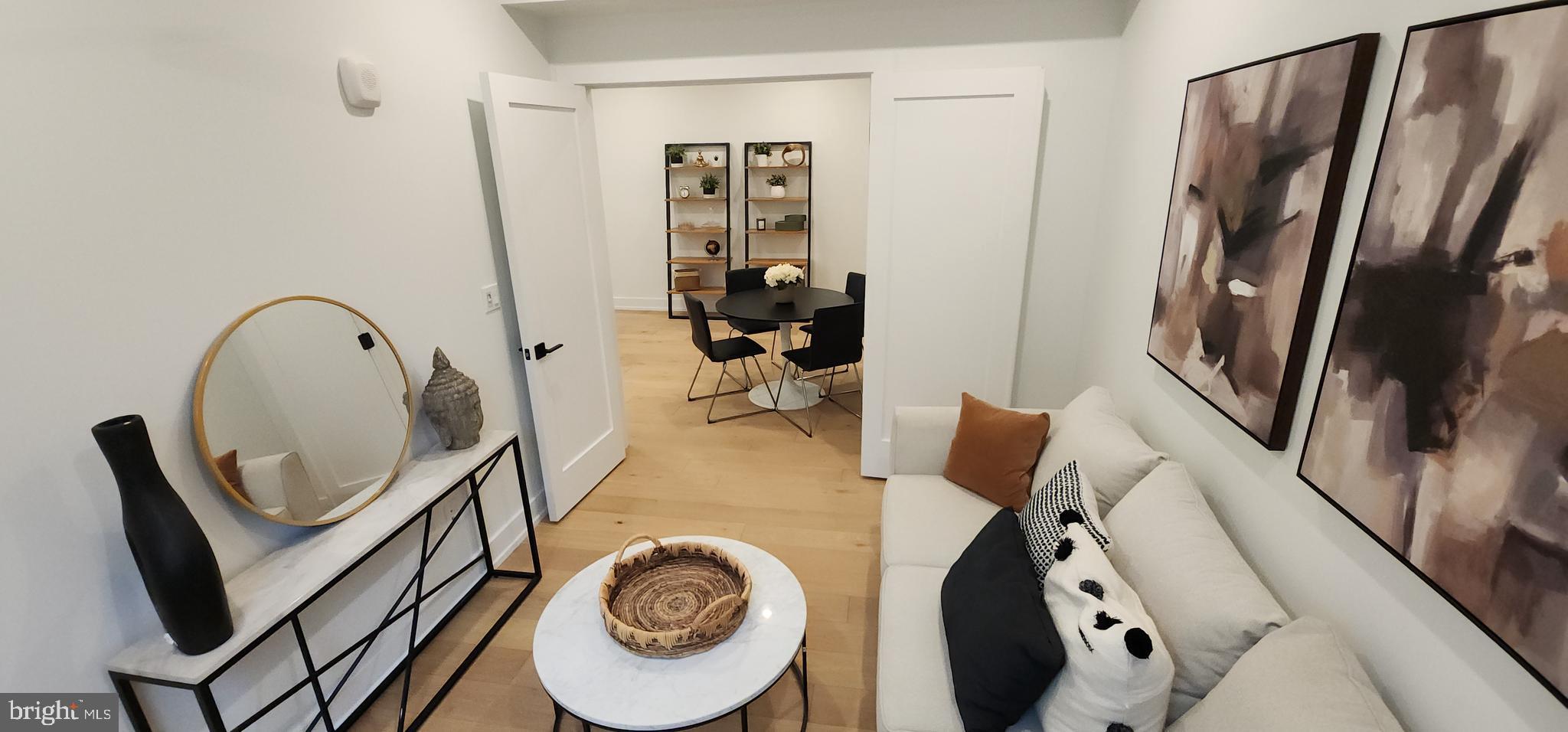 CHESTNUT HILL - Residential