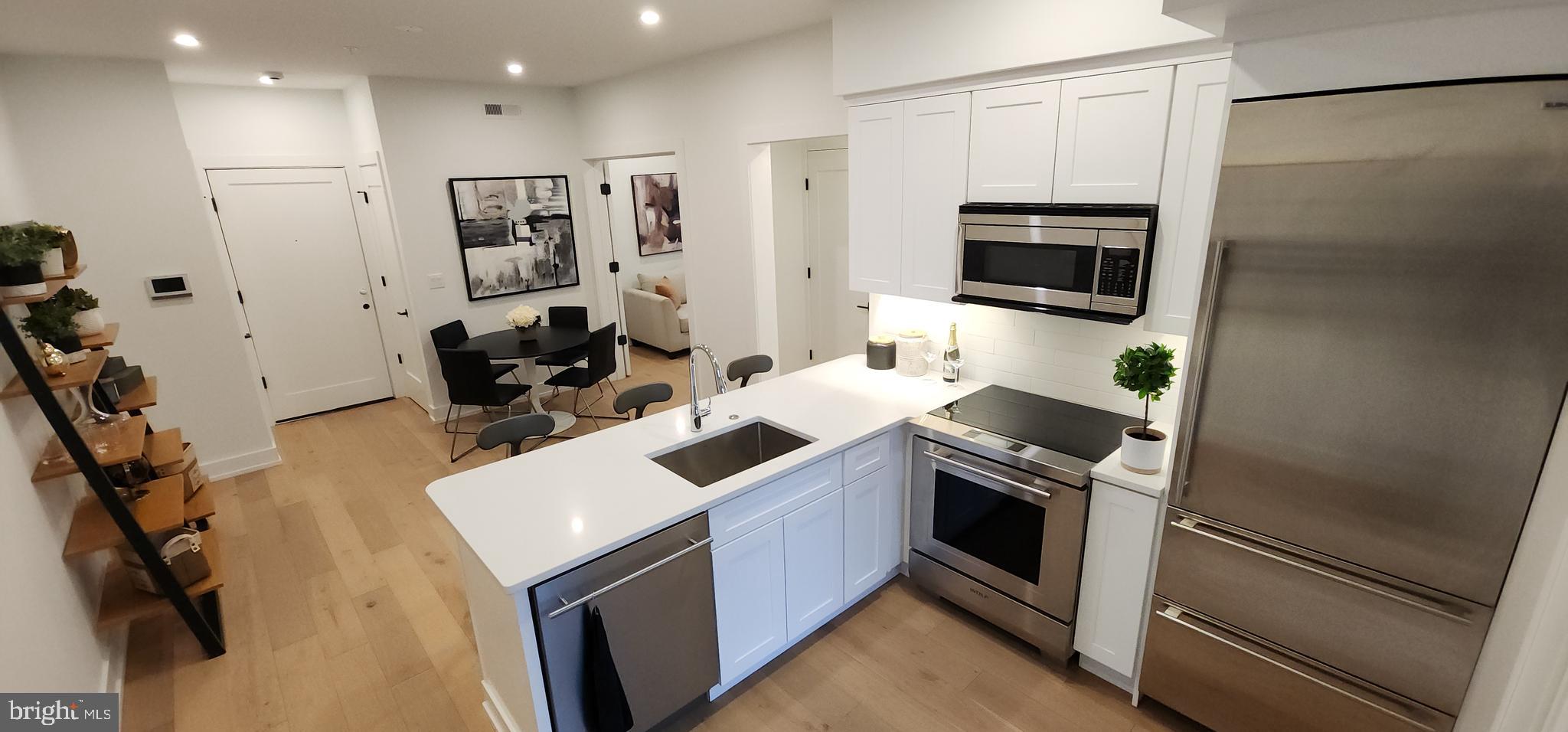 CHESTNUT HILL - Residential